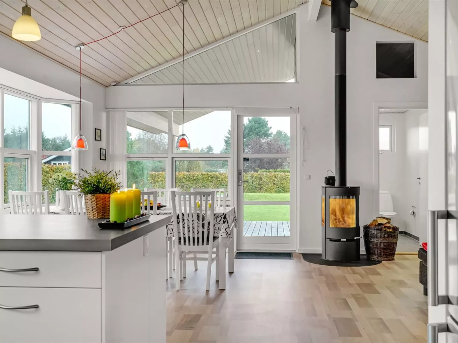 "Ayen" - 1.5km from the sea-Drinnen