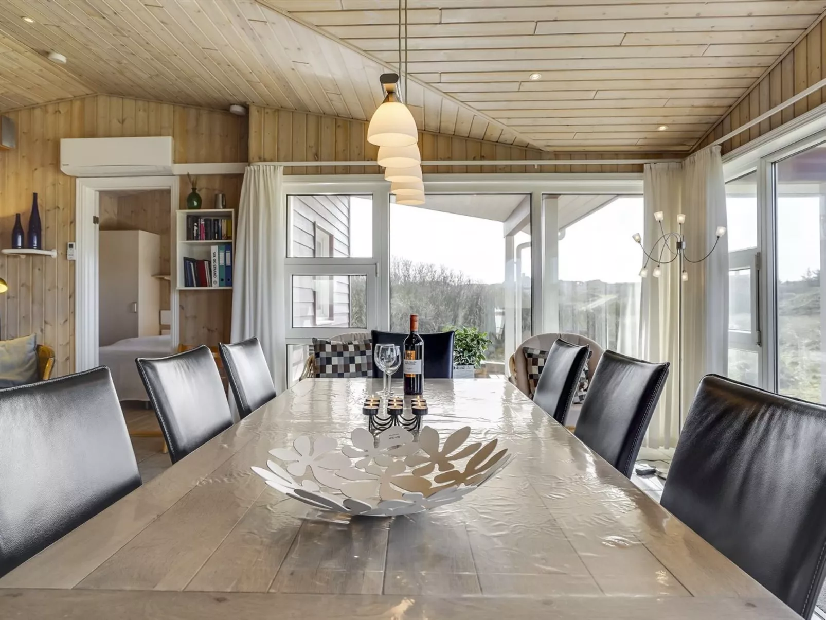 "Eugenie" - 450m from the sea-Inside