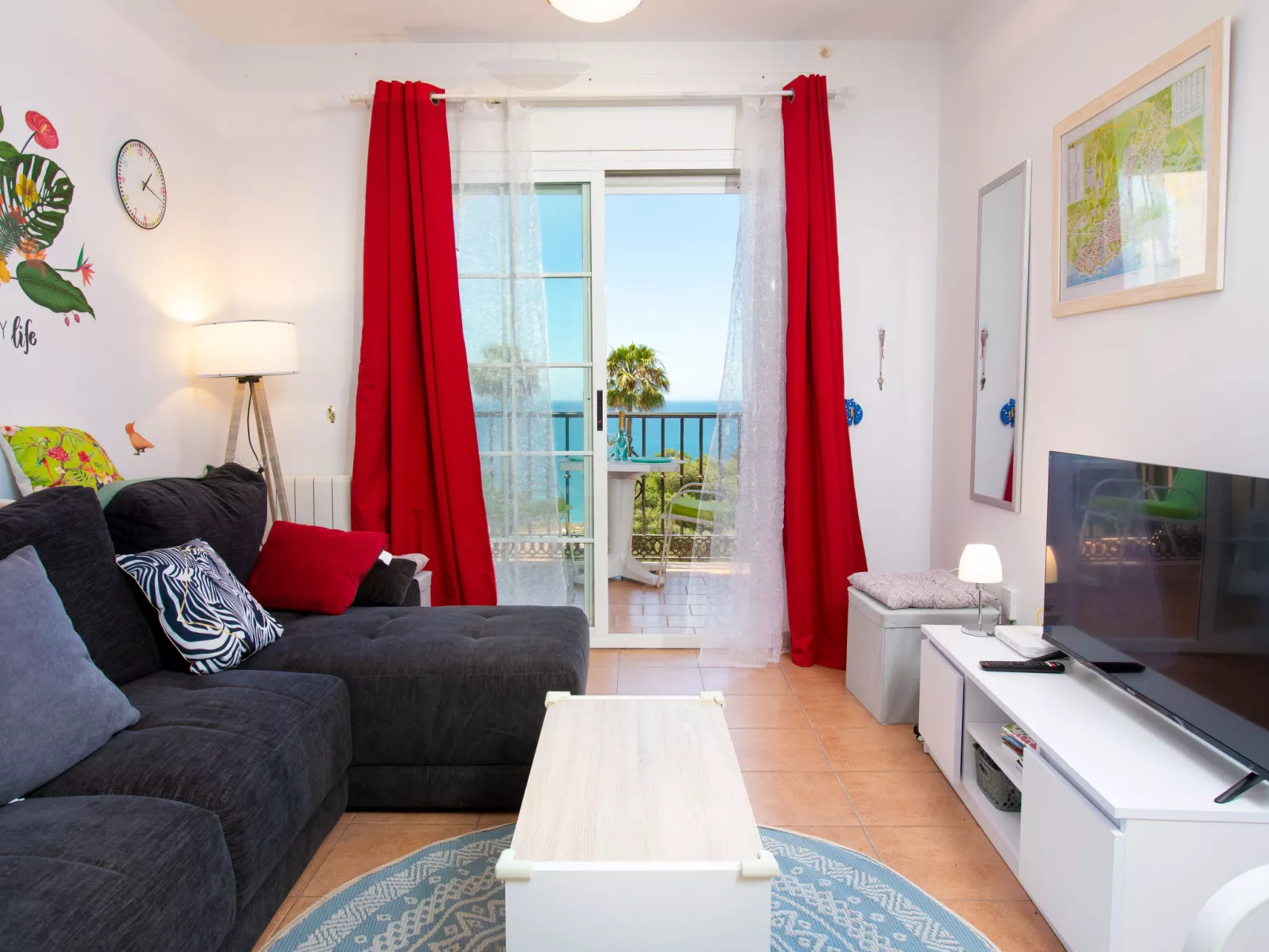 Ladera del Mar-Inside