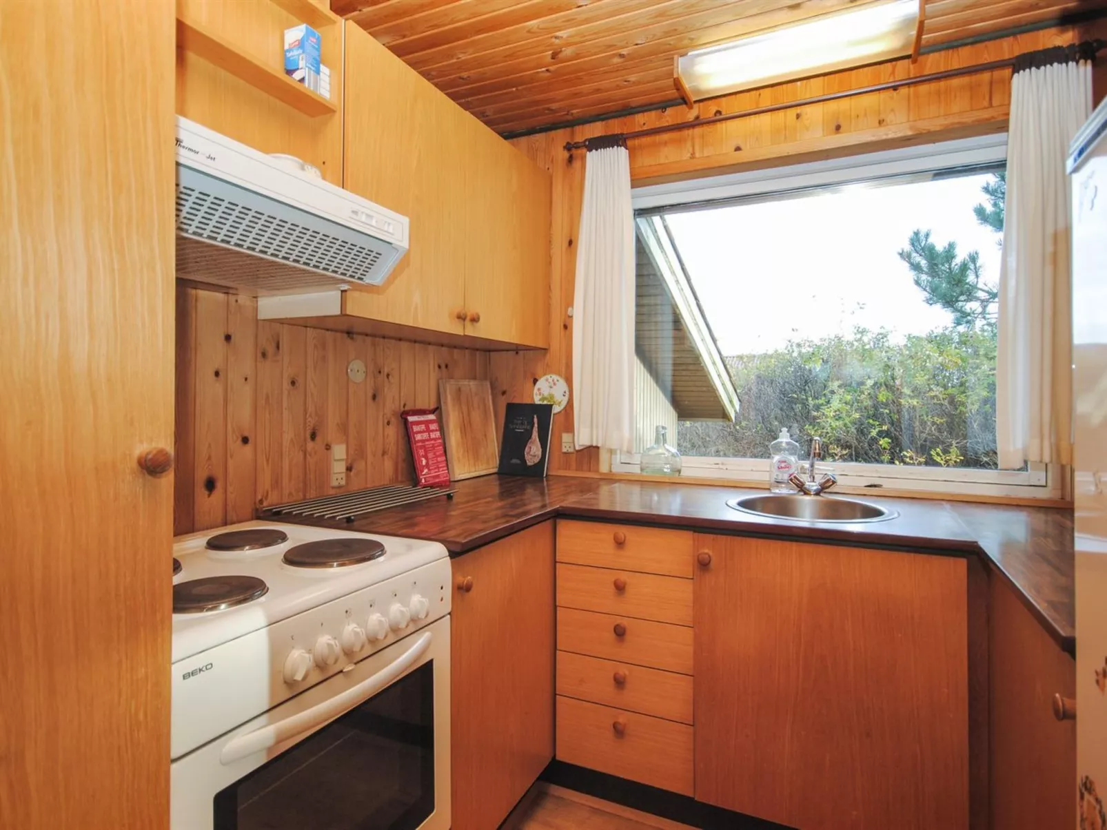 "Tuovi" - 800m from the sea-Inside