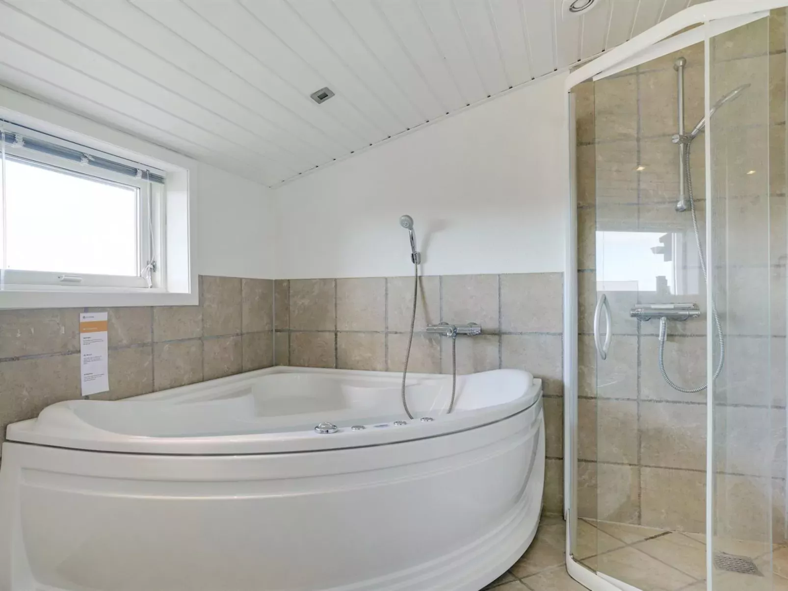"Bertil" - 400m from the sea-Inside