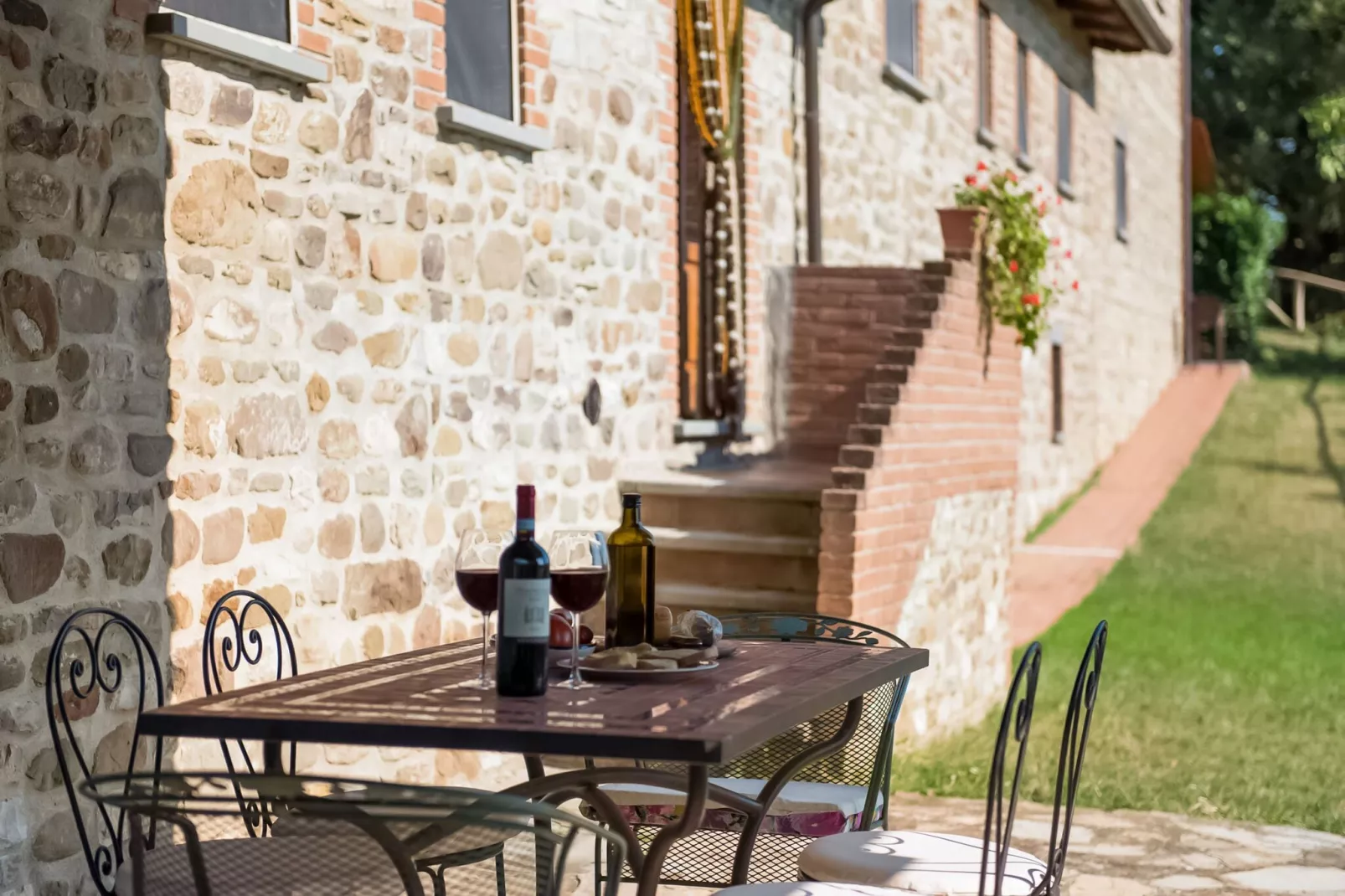 Vista-Terrace balcony