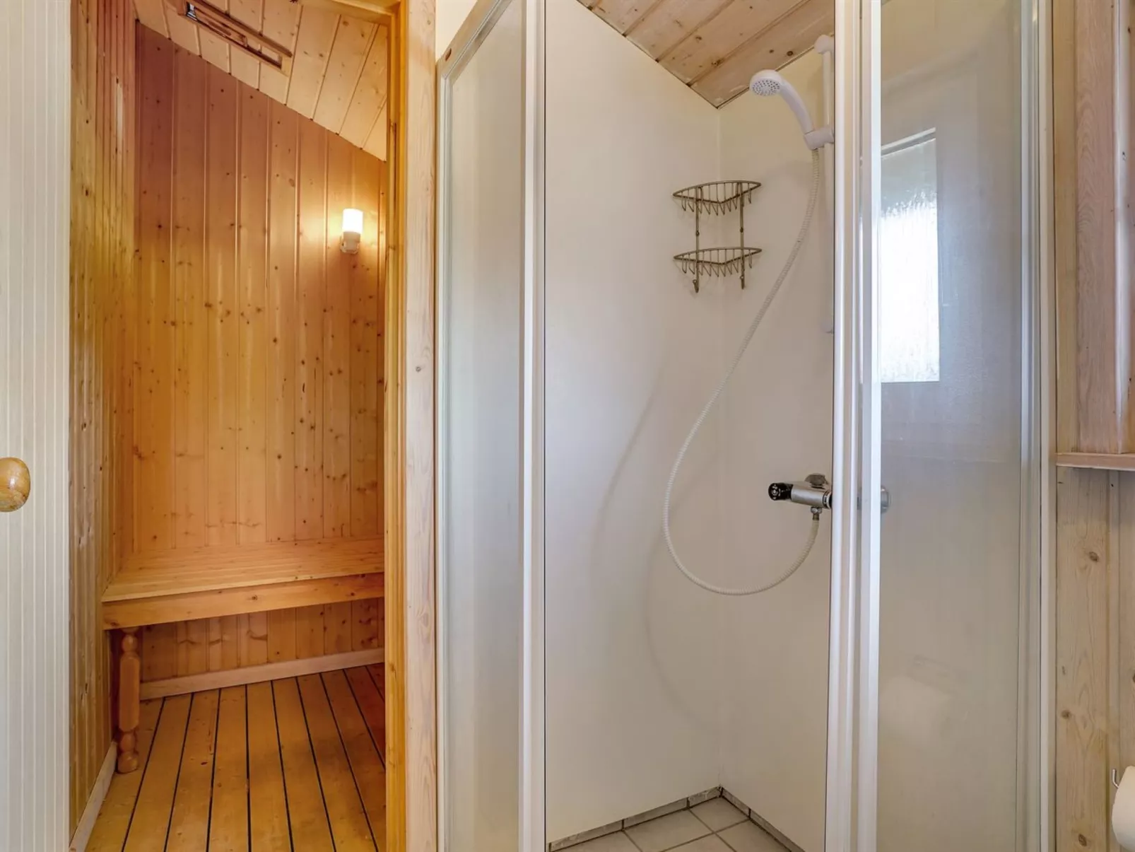 "Suleika" - 900m from the sea-Inside