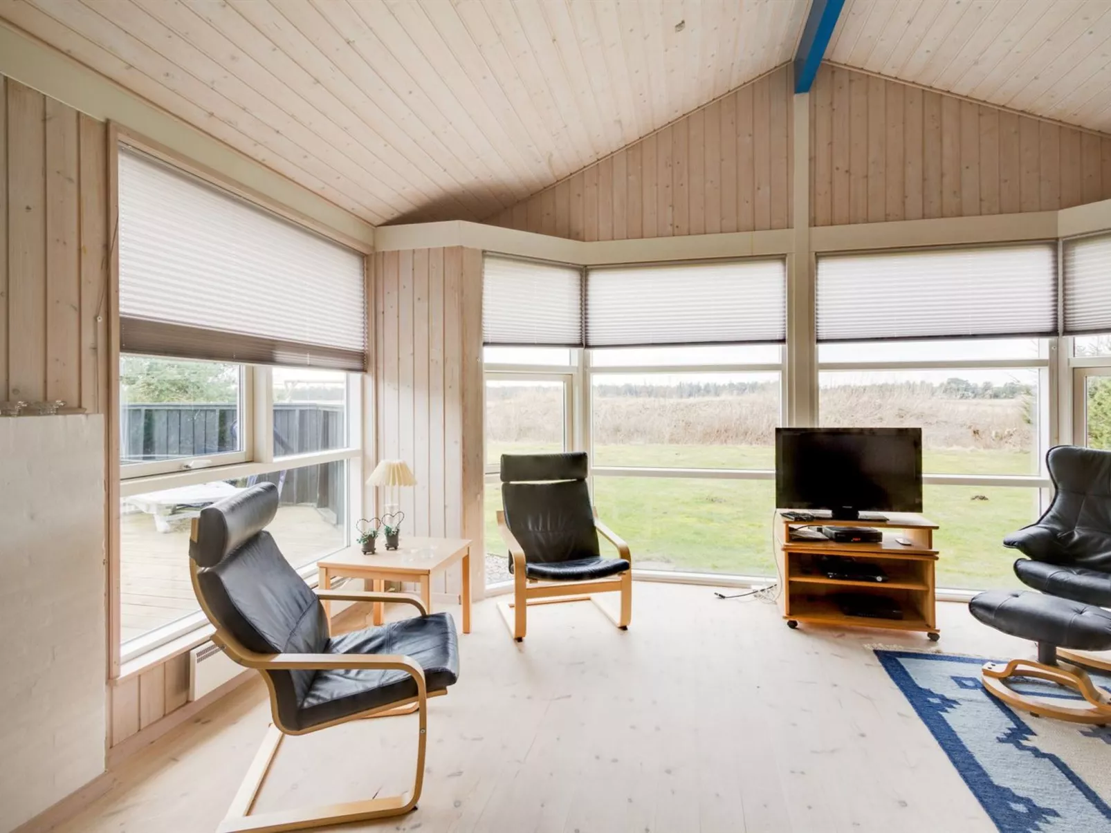 "Thorin" - 100m from the sea-Inside