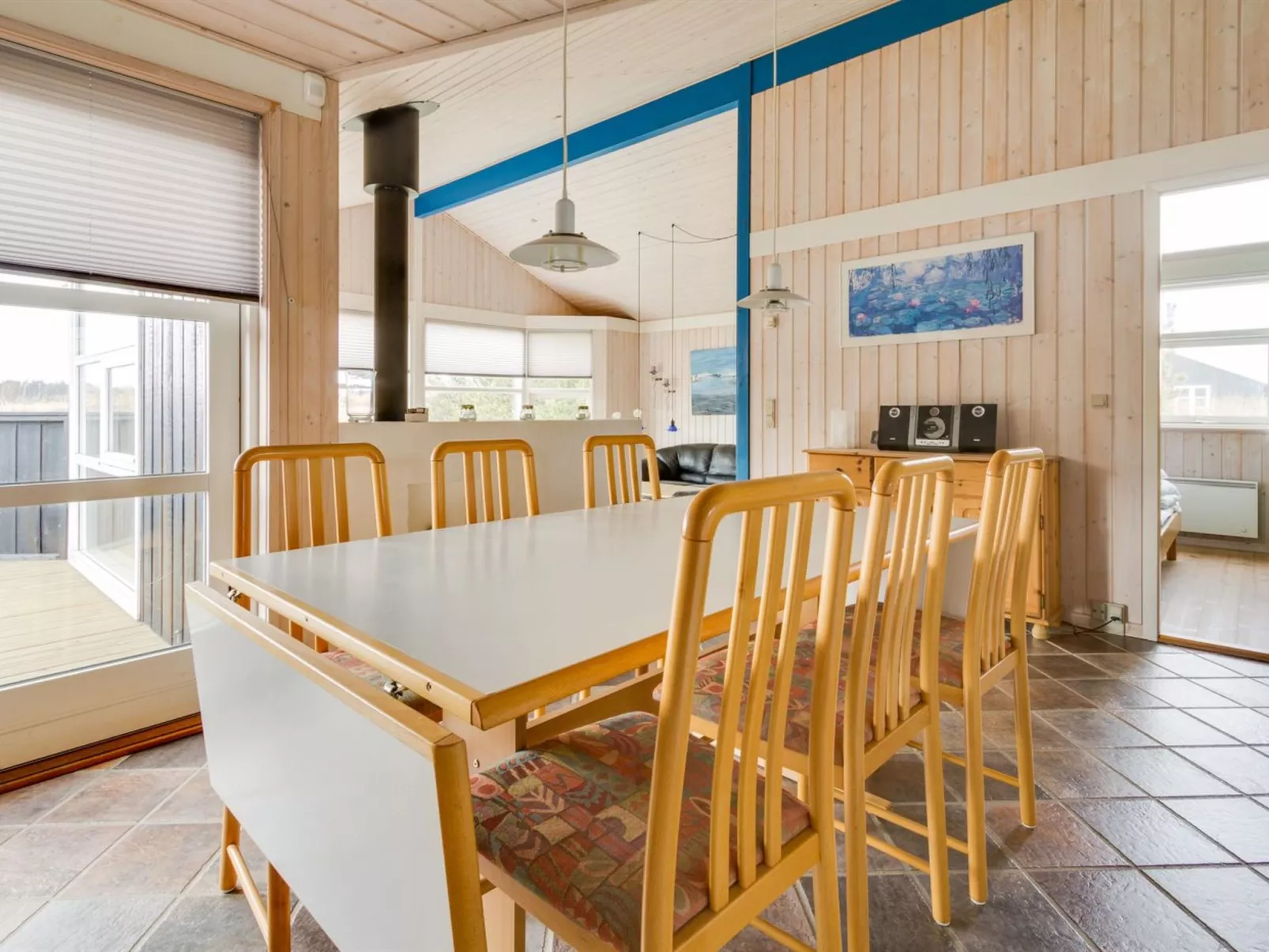 "Thorin" - 100m from the sea-Inside