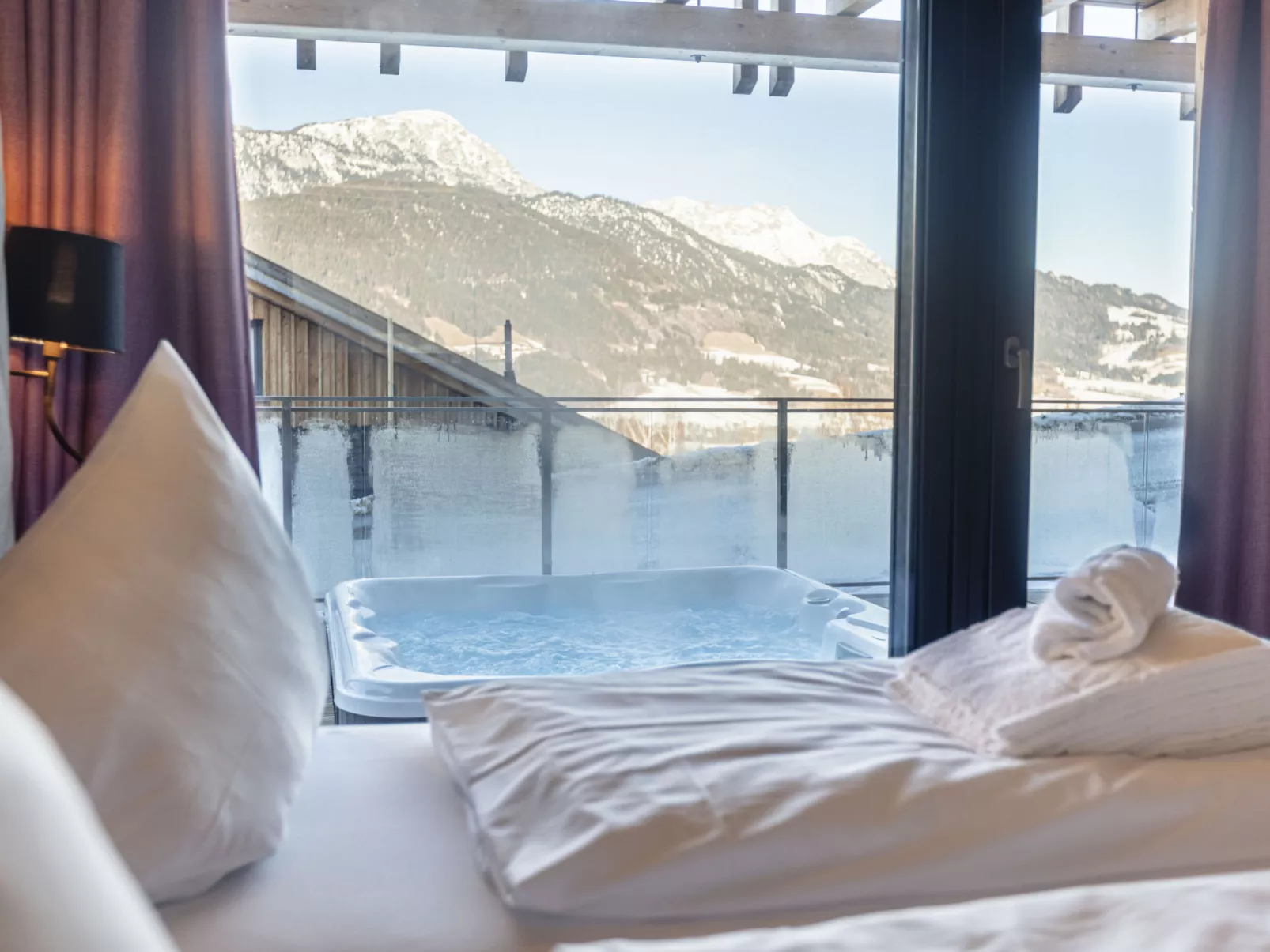Premium mit 3 SZ,Sauna&Aussenbadewanne