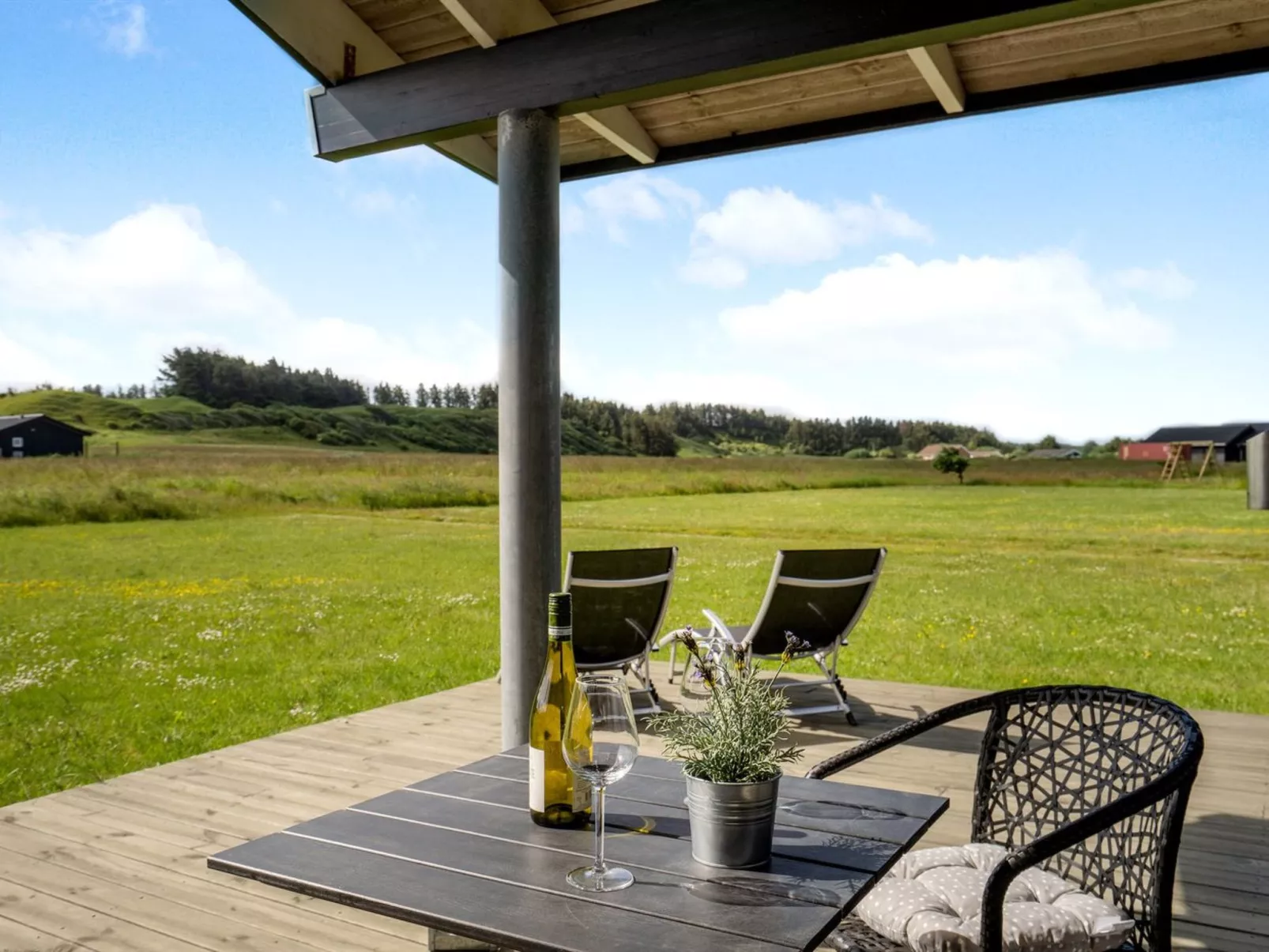 "Marrit" - 600m from the sea-Outside