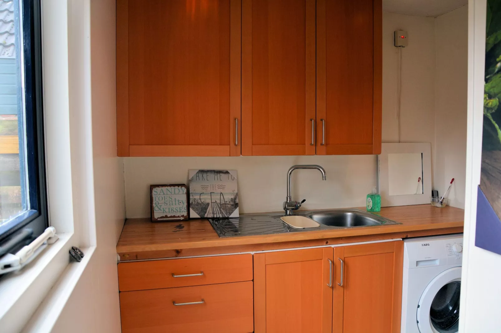 Shelley Beach House-Installations