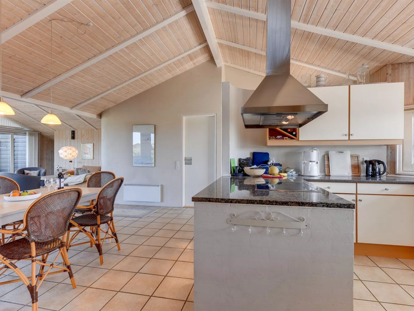 "Rink" - 150m from the sea-Inside