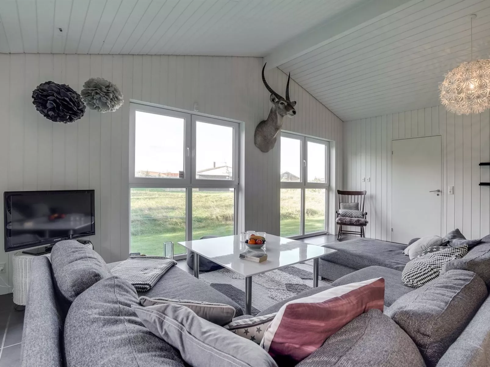 "Hermine" - 600m from the sea-Inside
