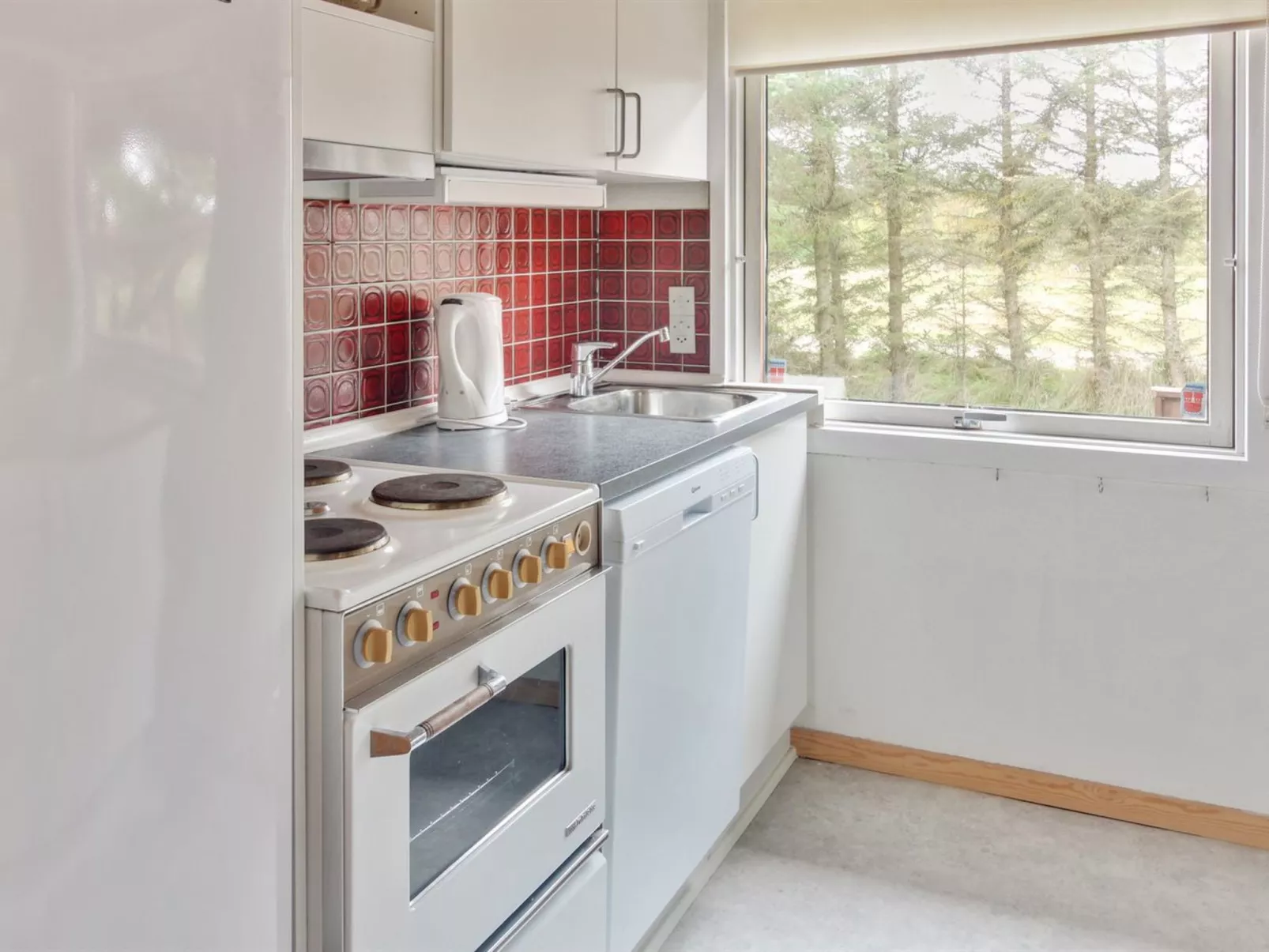 "Eine" - 800m from the sea-Inside