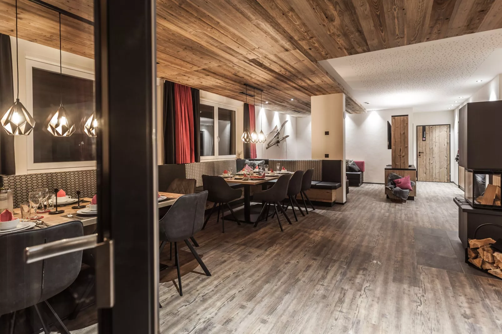 Luxurious Montafon Chalet XL 1-Dining room