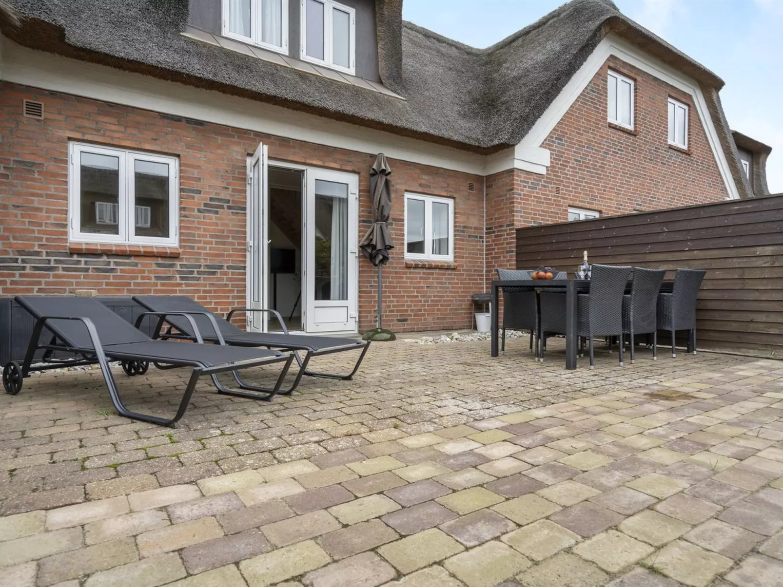 "Alpa" - 800m from the sea-Outside