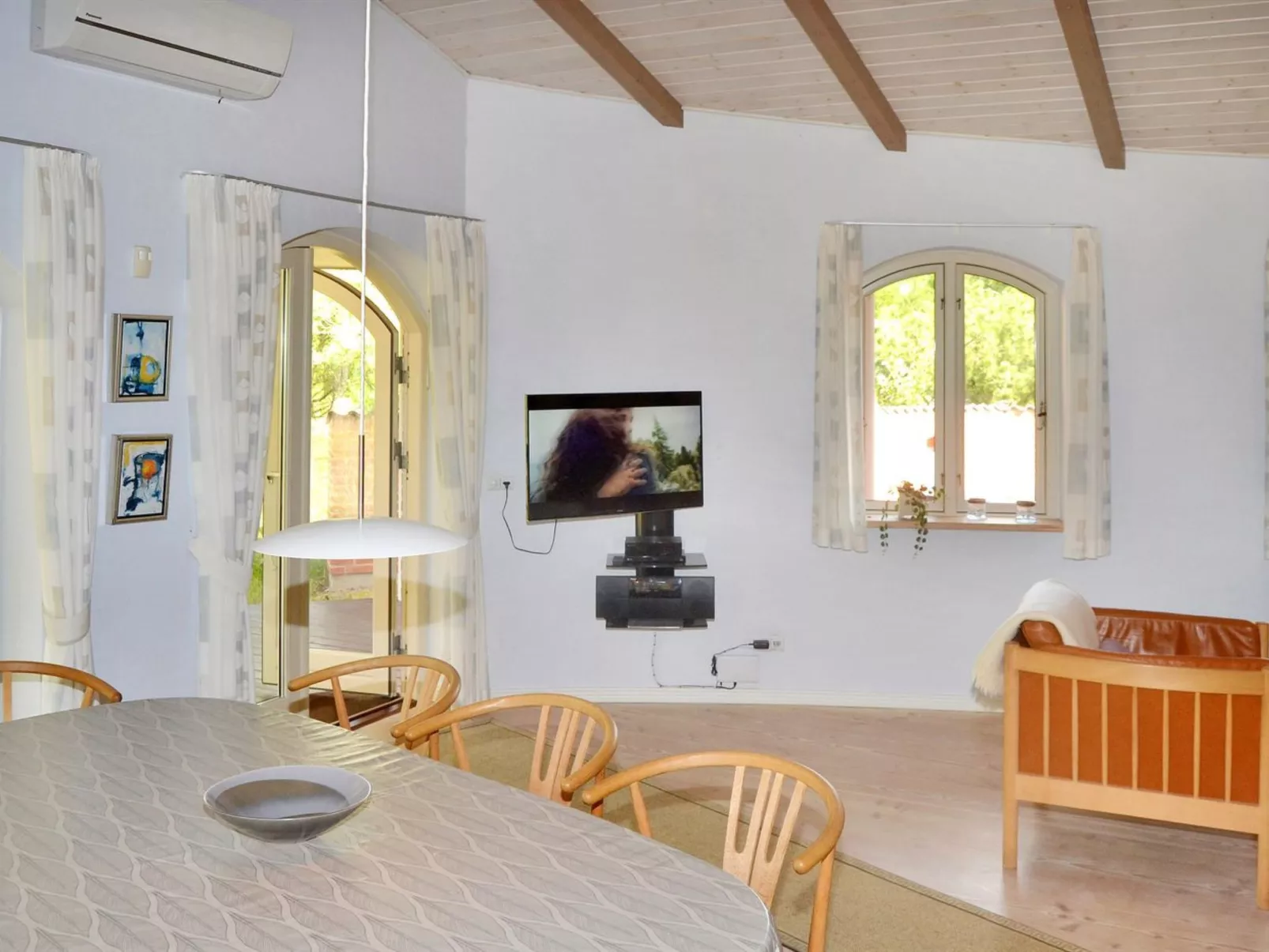 "Agusta" - 1.1km from the sea-Inside