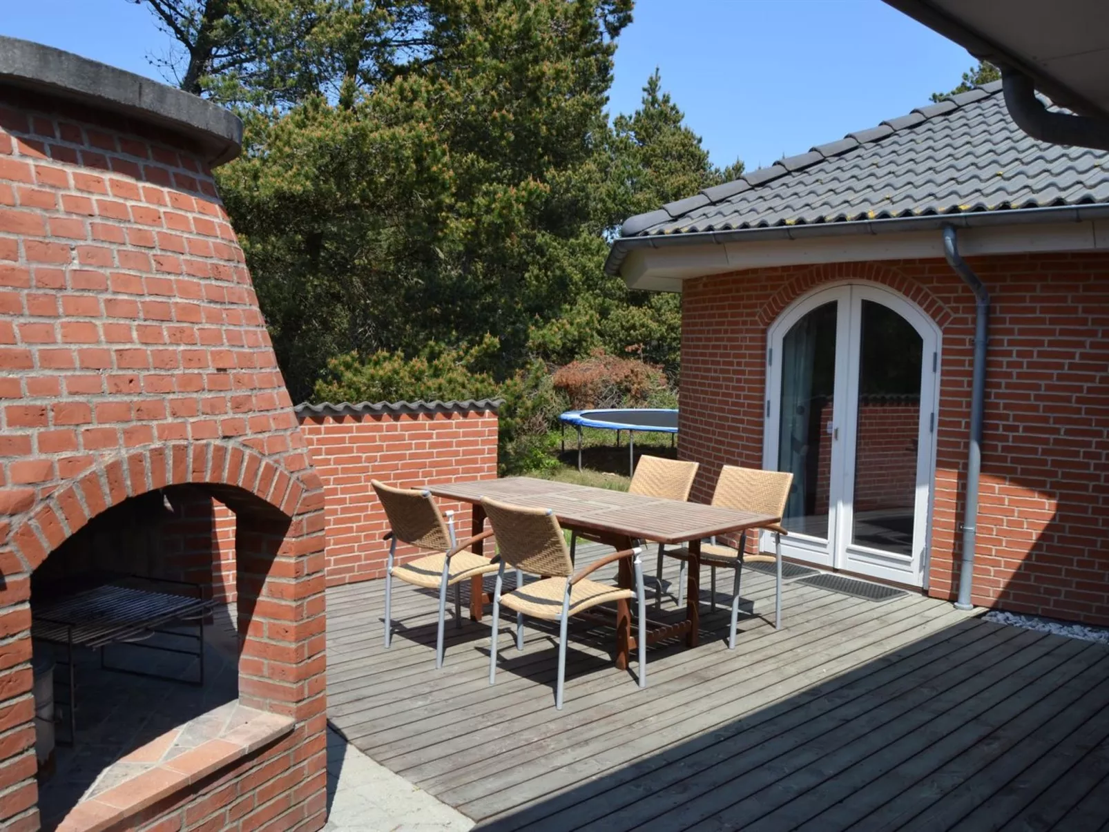 "Agusta" - 1.1km from the sea-Outside