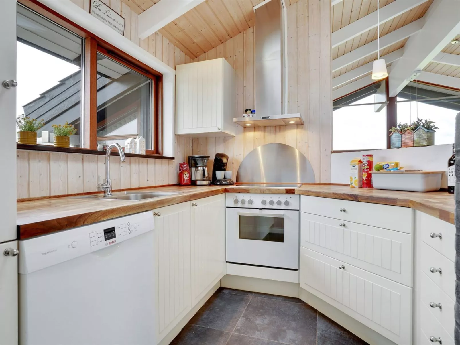 "Anniken" - 300m from the sea-Inside
