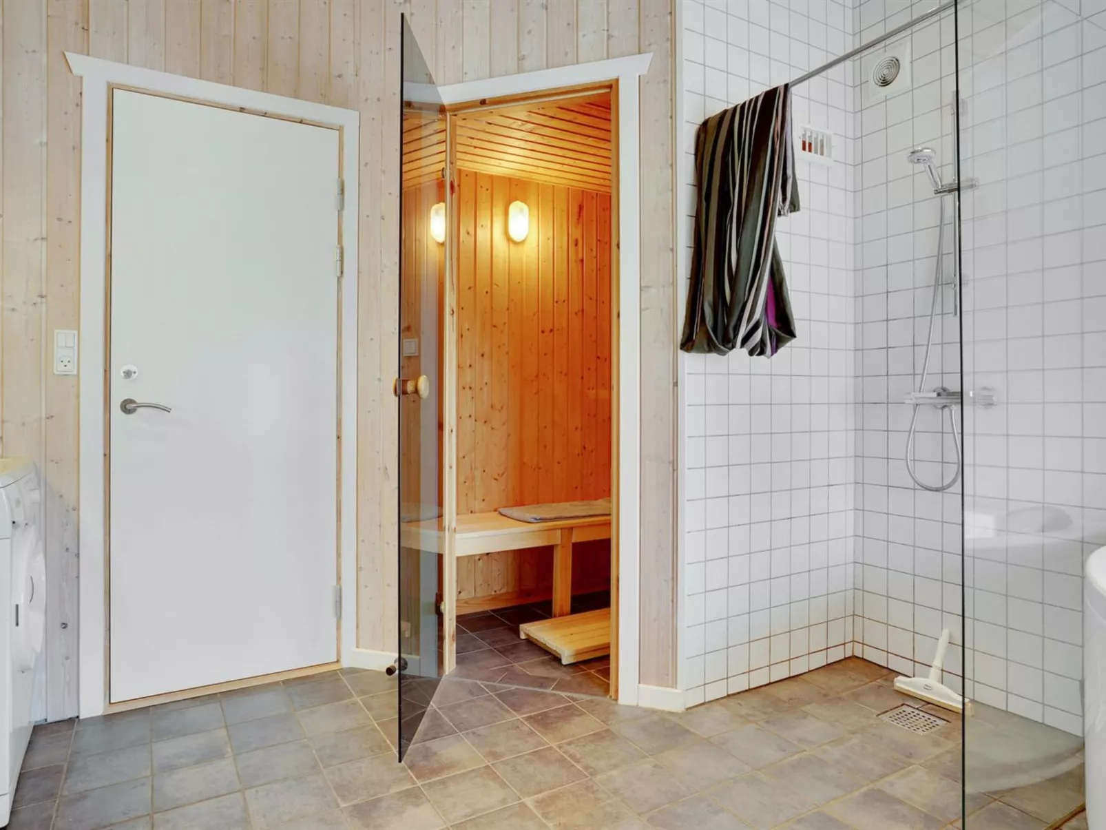 "Anniken" - 300m from the sea-Inside