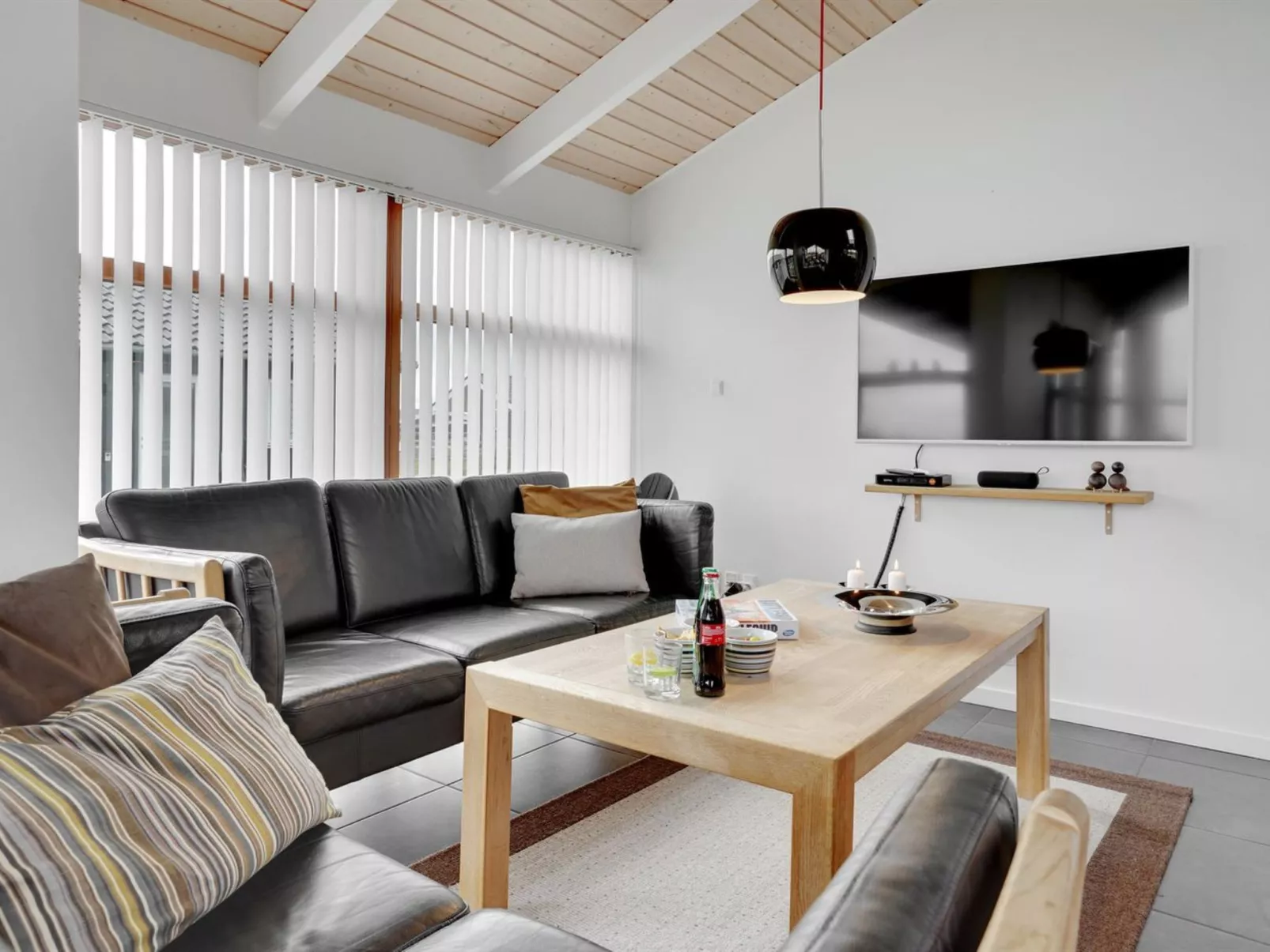 "Anniken" - 300m from the sea-Inside