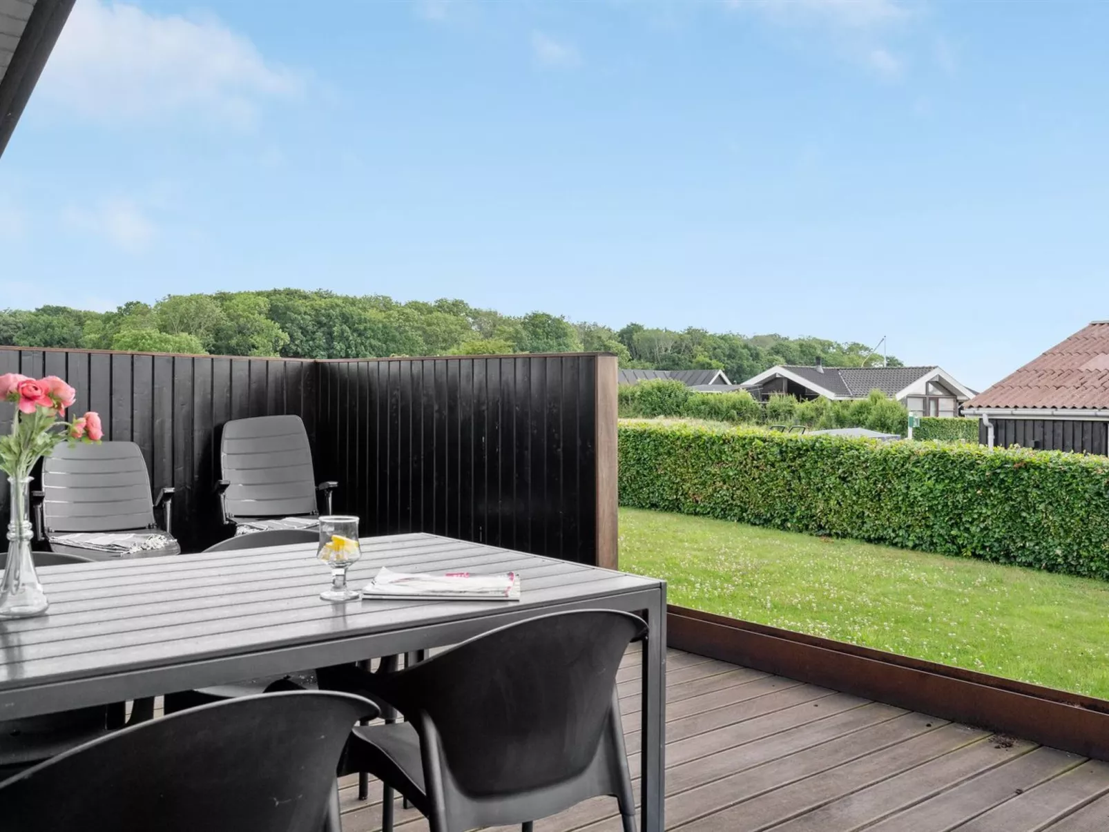 "Anniken" - 300m from the sea-Outside