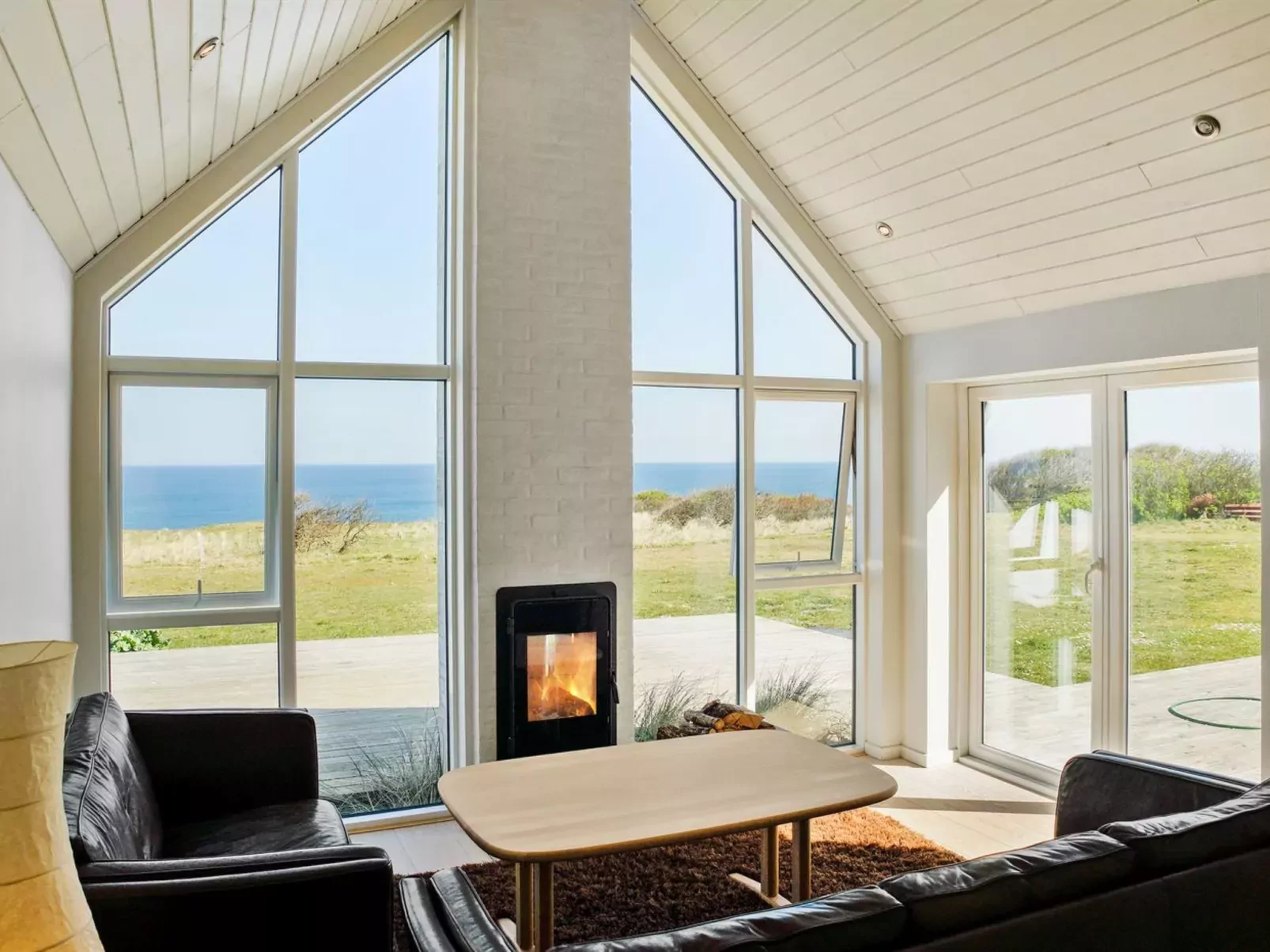 "Alkmar" - 75m from the sea