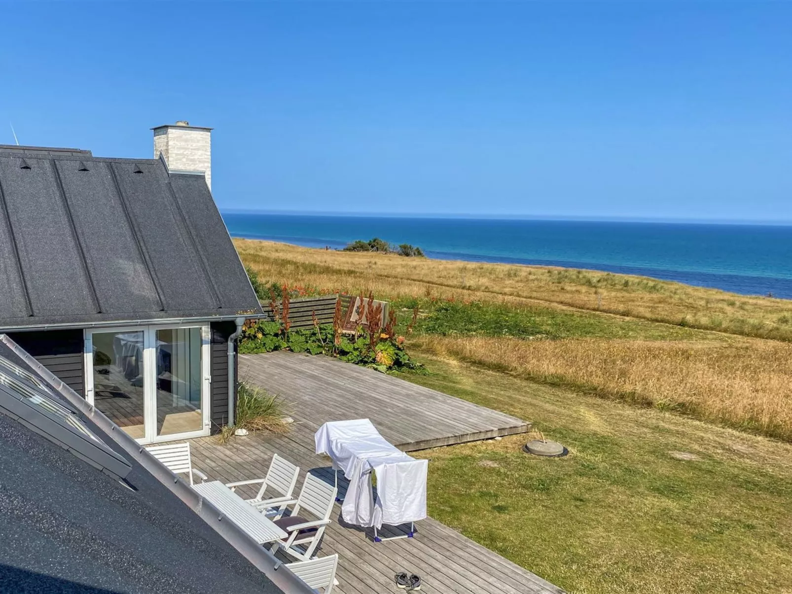 "Alkmar" - 75m from the sea-Draußen