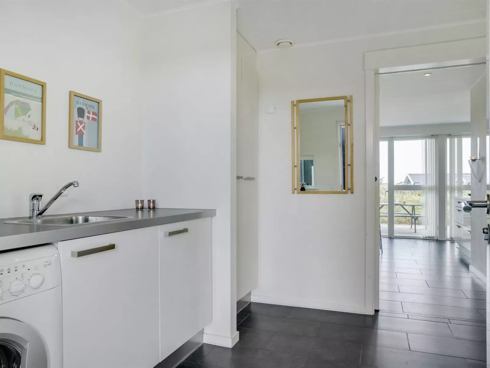 "Oliver" - 600m from the sea-Drinnen