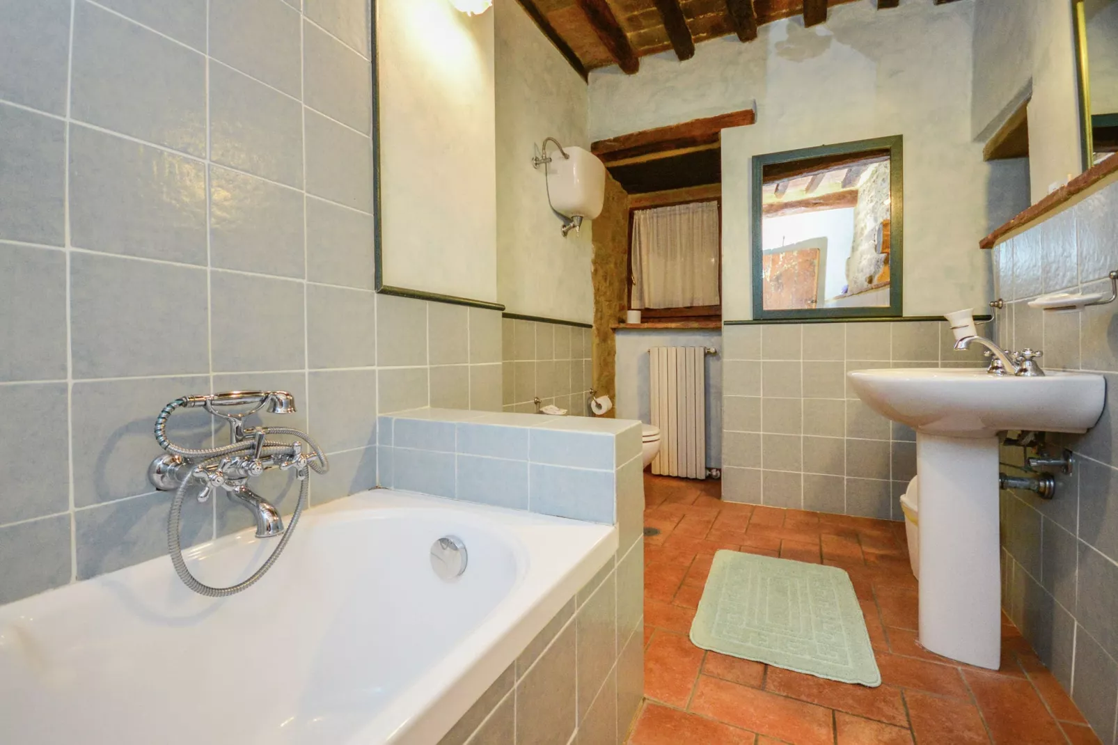 Rocca-Bathroom