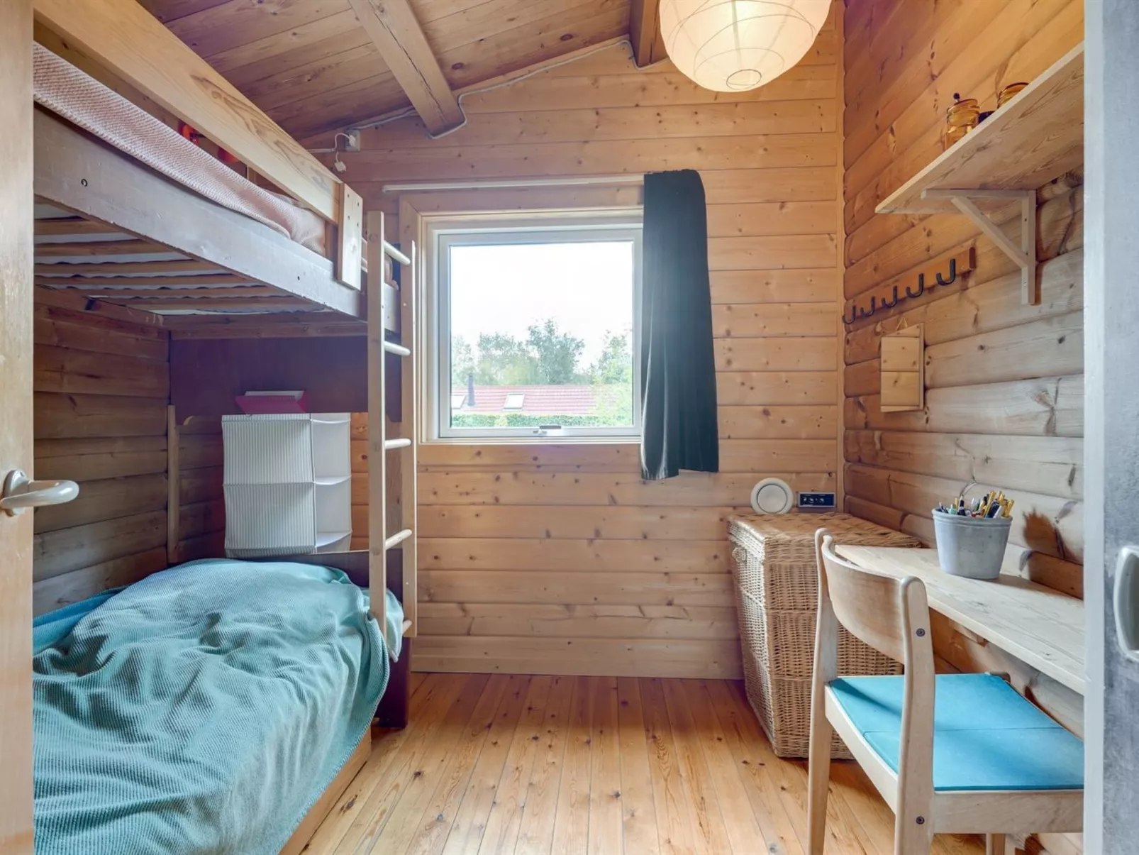 "Meeno" - 200m from the sea-Inside