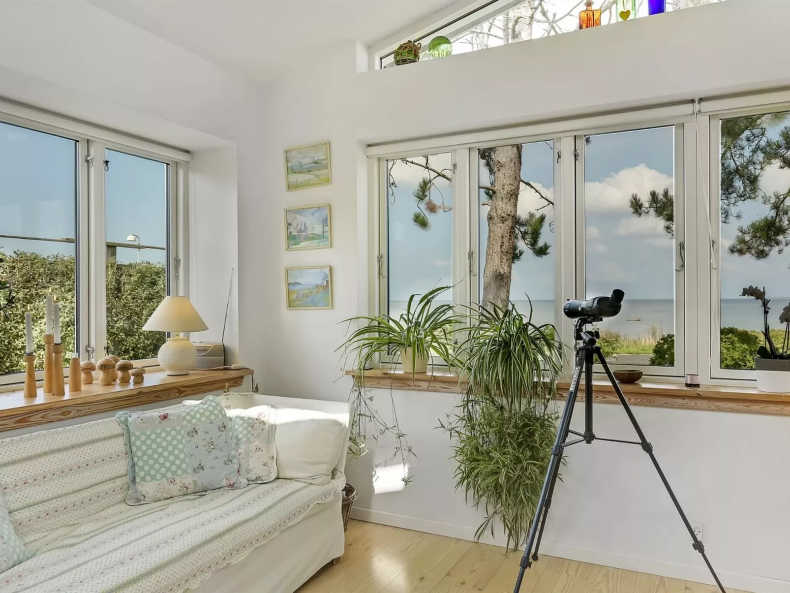 "Varma" - 25m from the sea-Inside