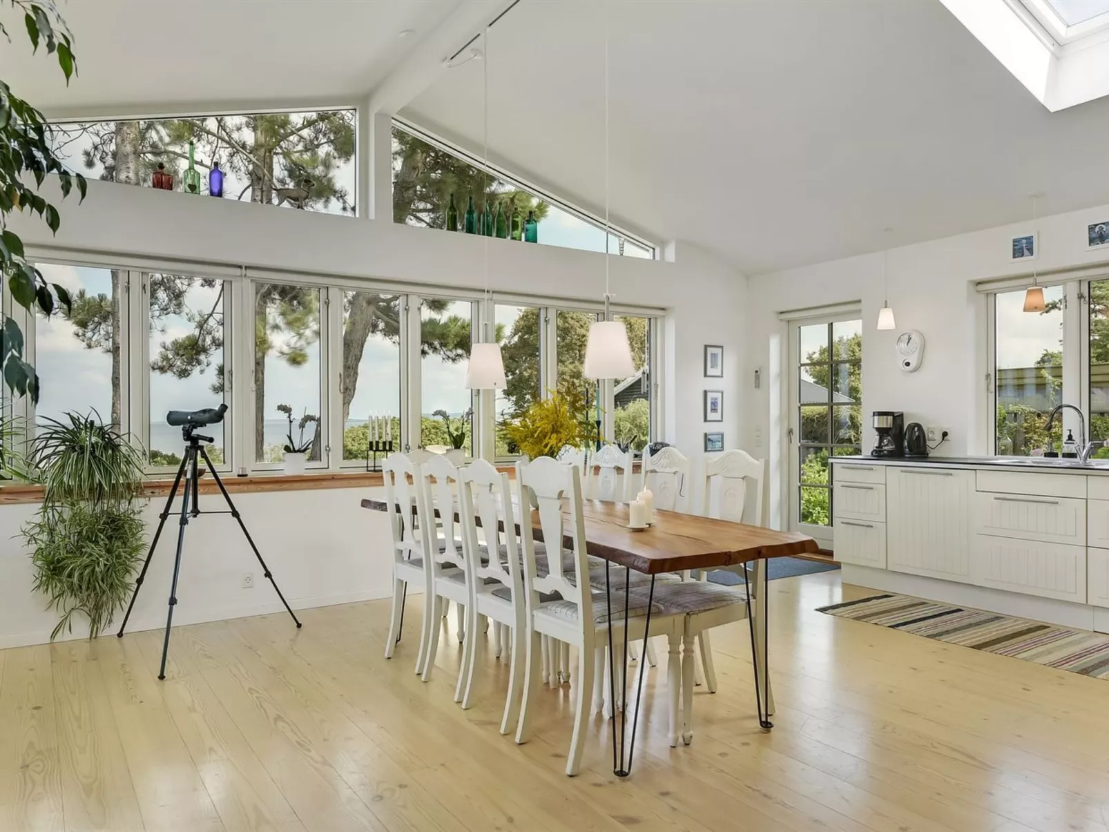 "Varma" - 25m from the sea-Inside
