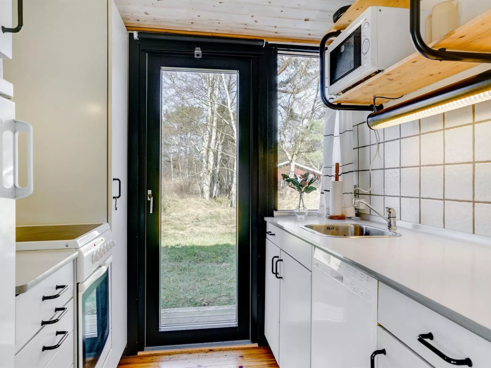 "Shayene" - 2.5km from the sea-Dedans