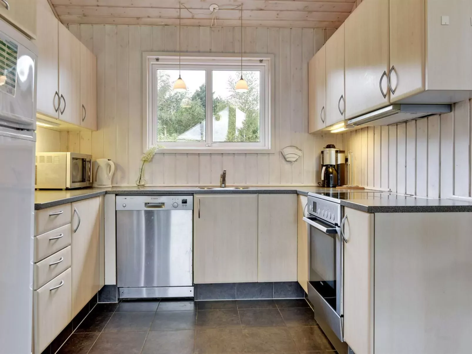 "Nayati" - 2km from the sea-Drinnen