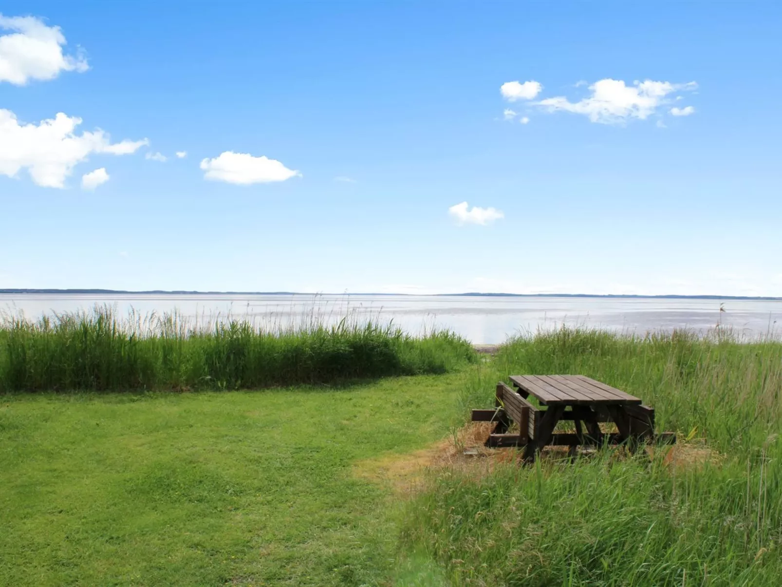 "Eske" - 200m to the inlet-Outside