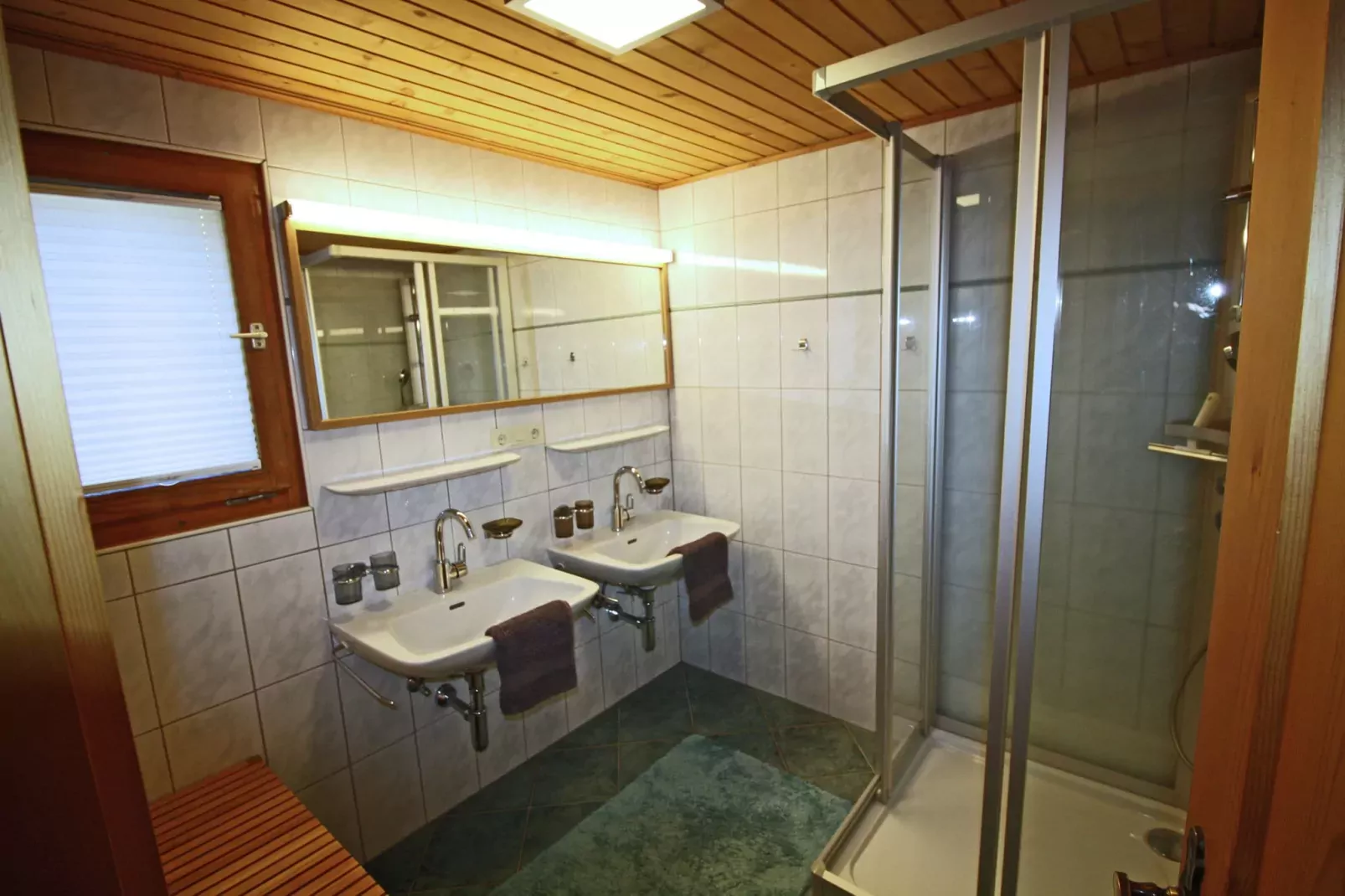 Barbara-Bathroom