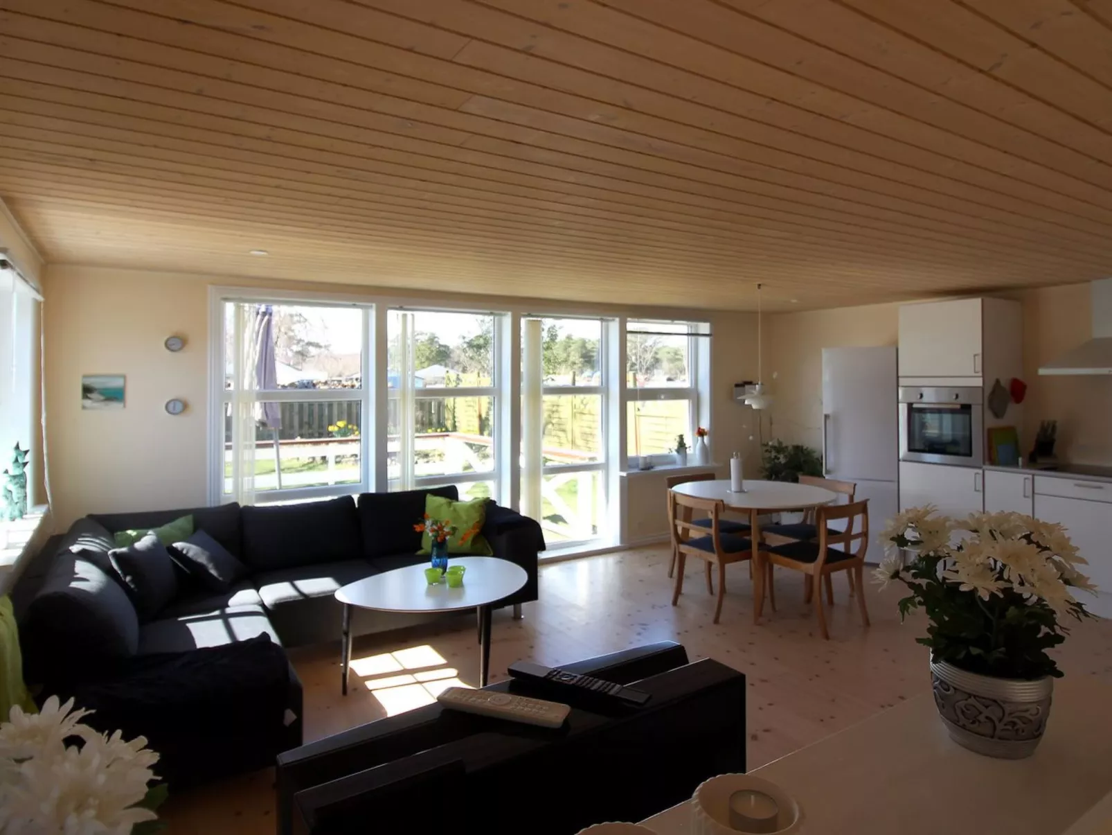 "Algeth" - 350m from the sea-Drinnen