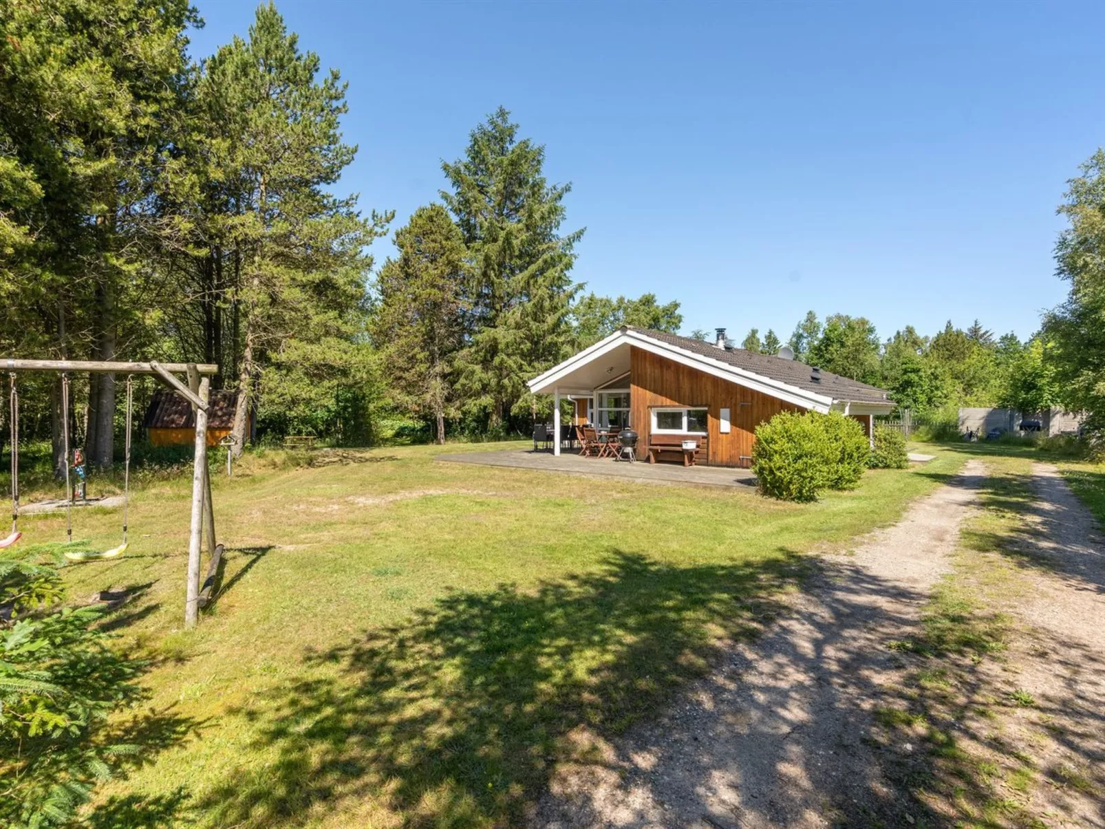 "Milda" - 1.9km from the sea-Outside