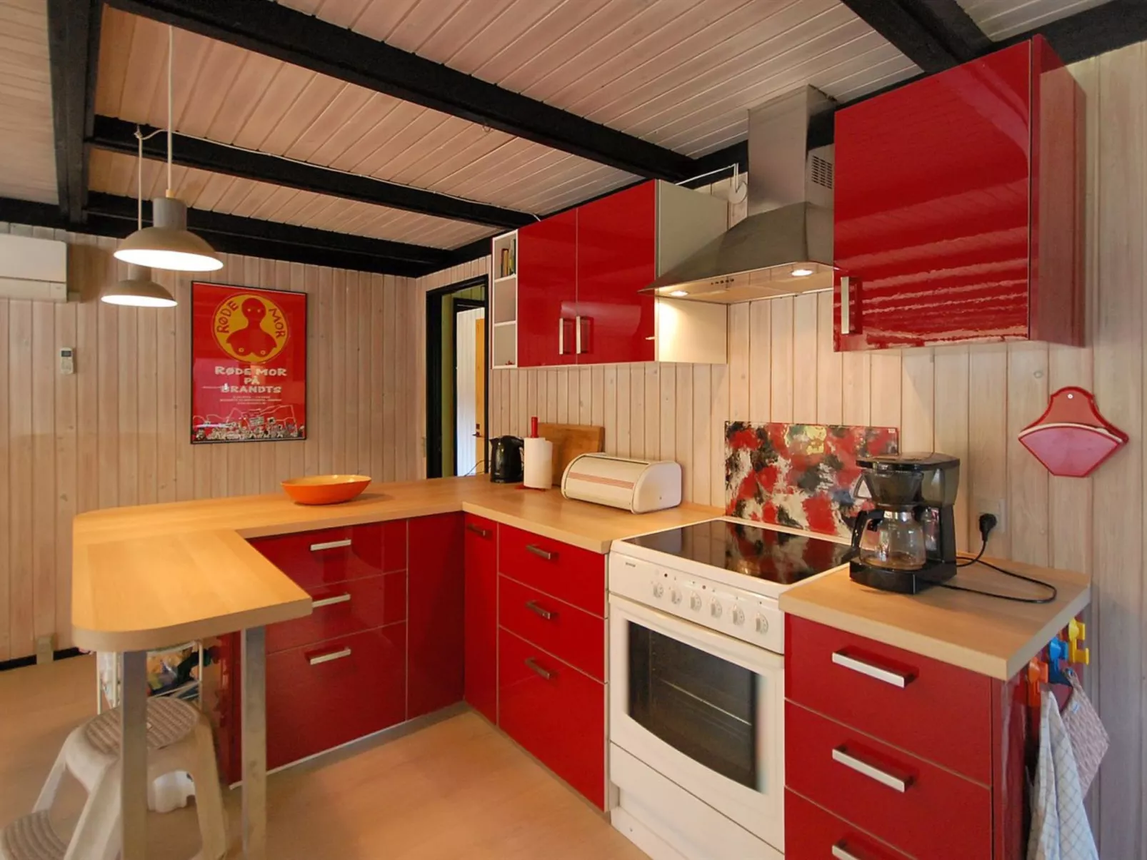 "Therbern" - 1.7km from the sea-Inside
