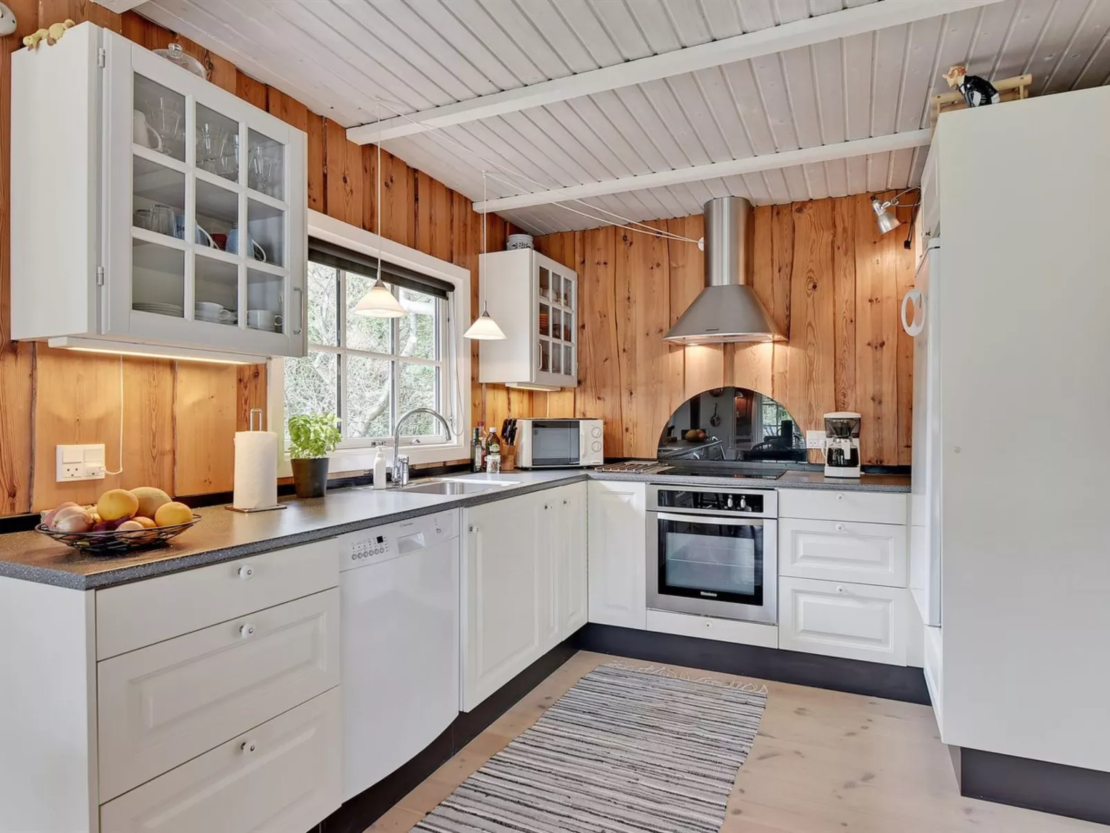 "Dines" - 1km from the sea-Inside