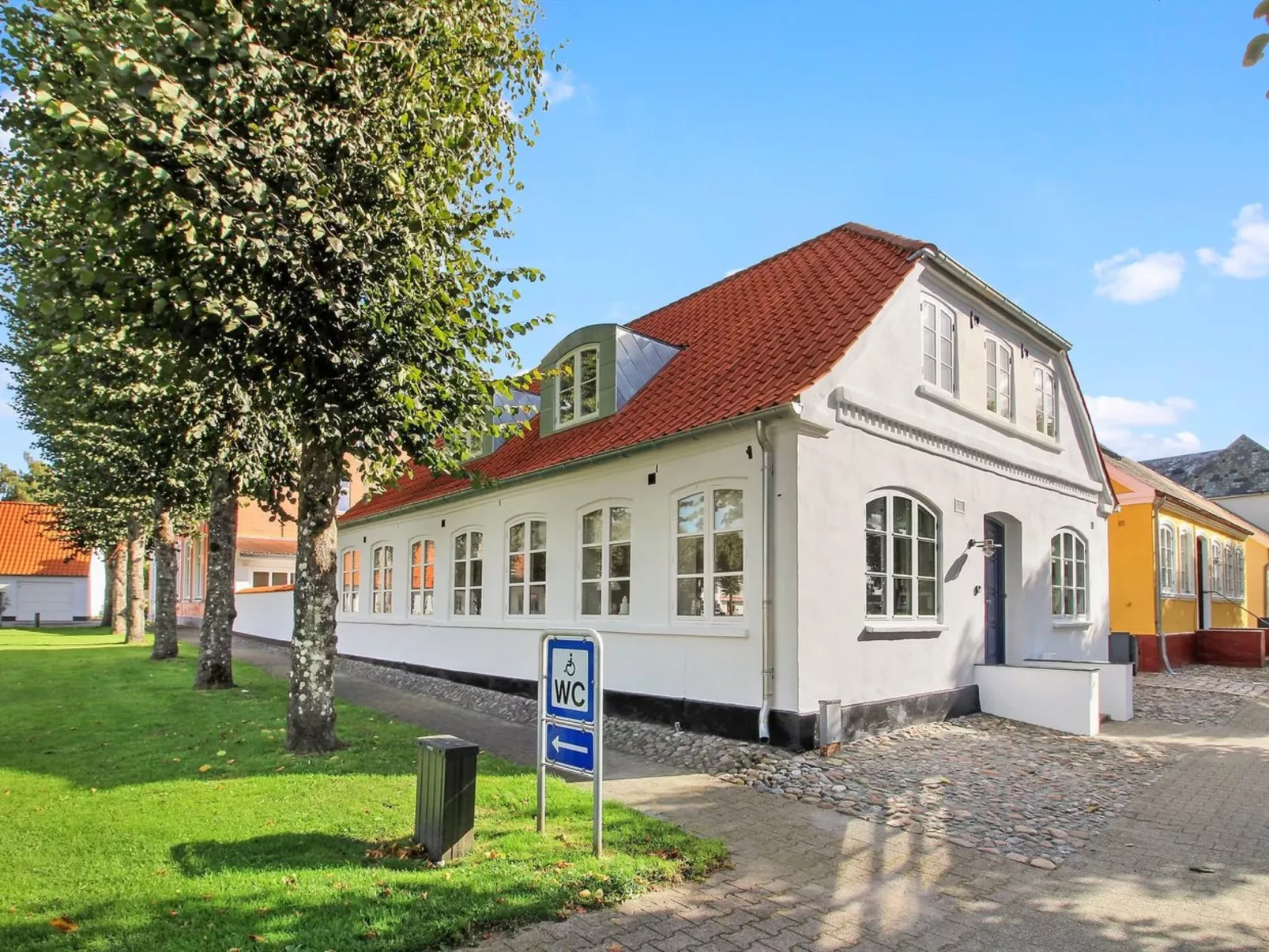 "Reeta" - 32km from the sea-Outside