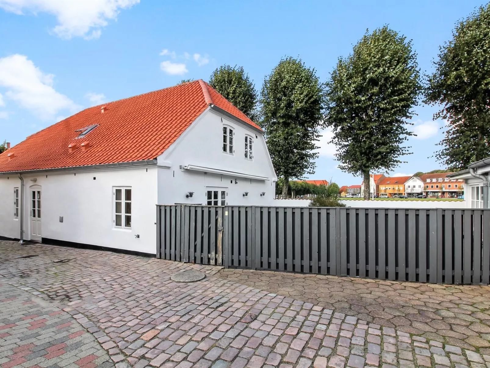 "Reeta" - 32km from the sea-Outside