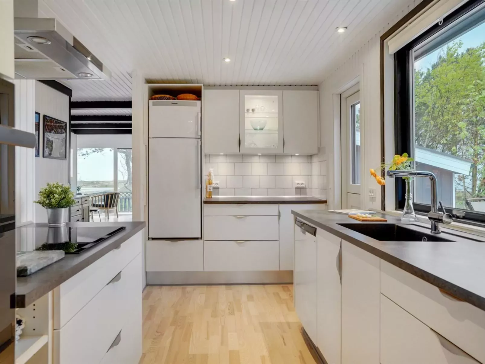 "Djuna" - 200m from the sea-Drinnen
