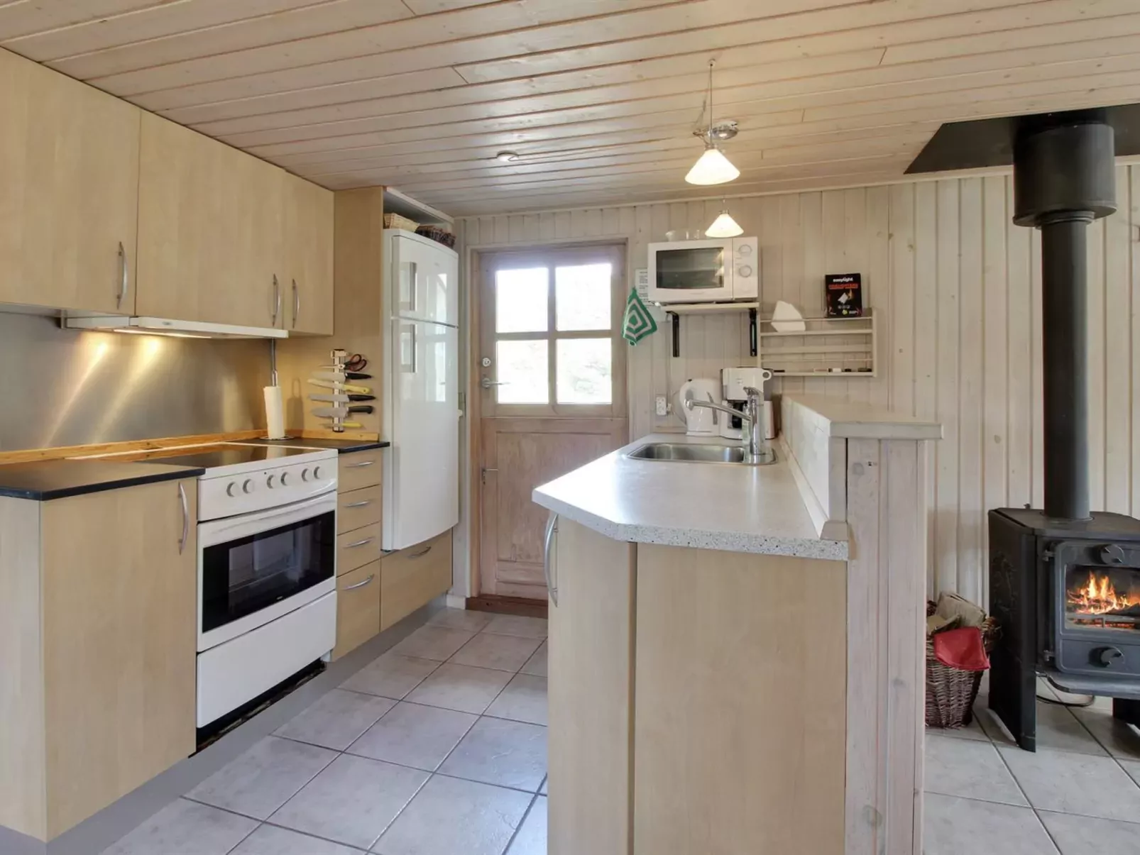 "Marja" - 1.3km from the sea-Inside