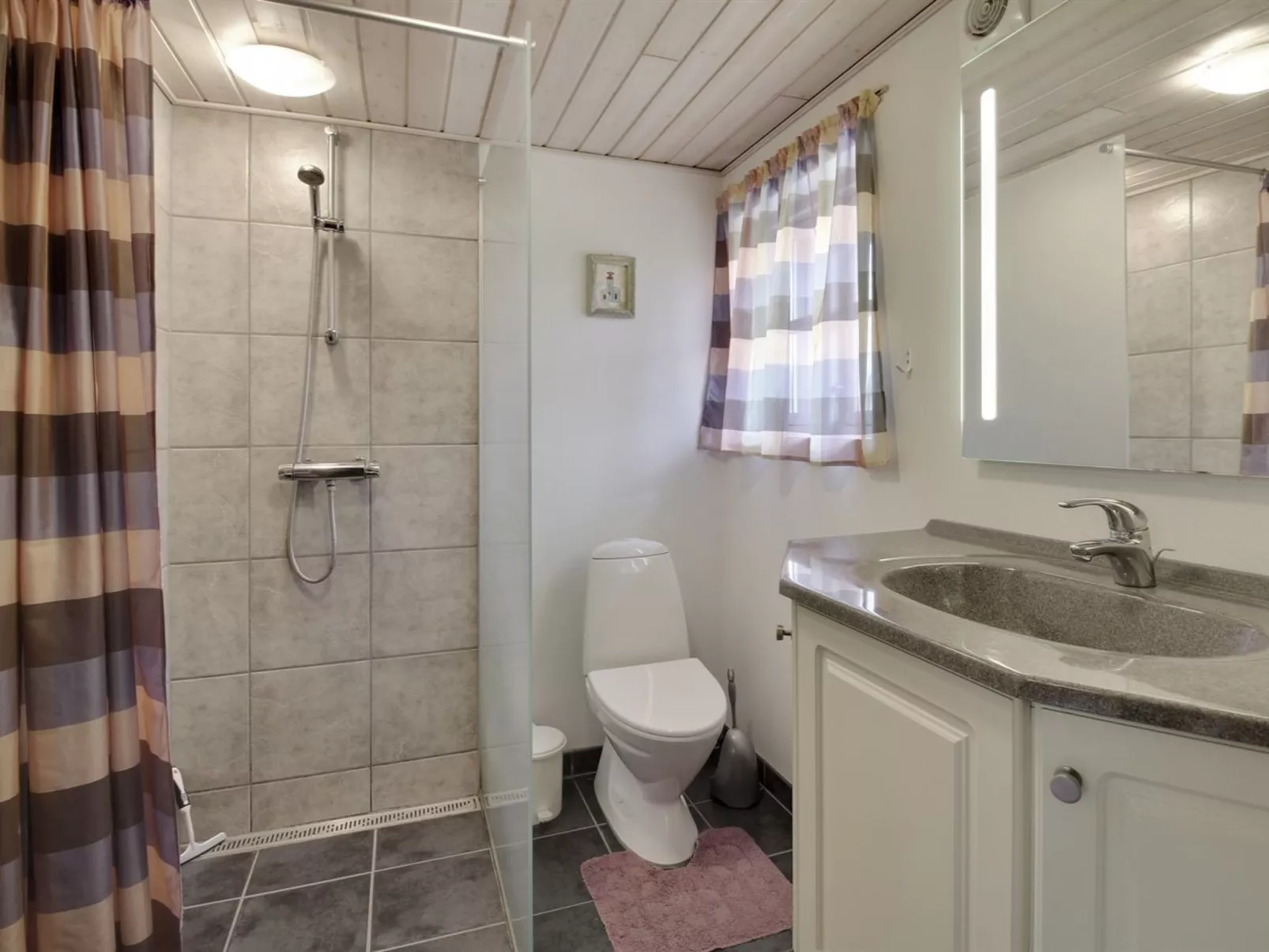 "Marja" - 1.3km from the sea-Inside