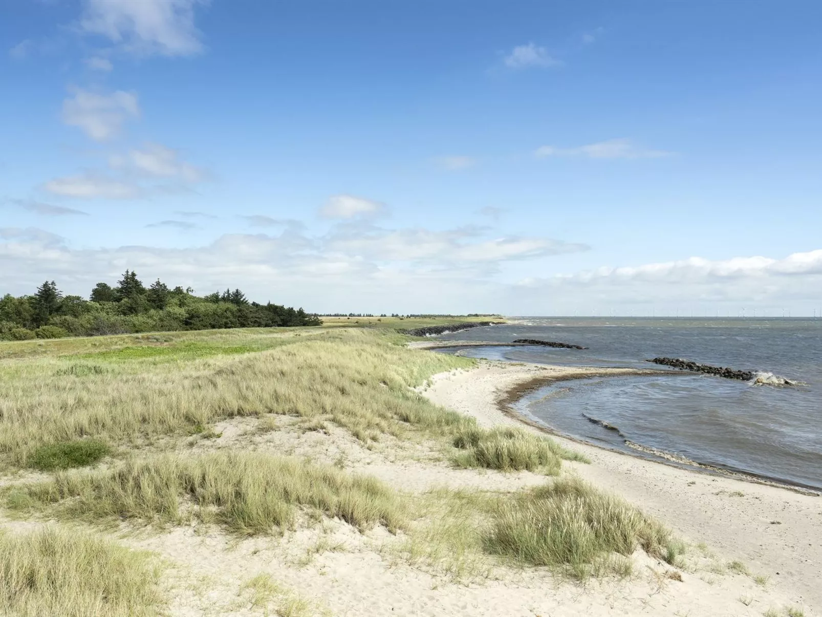 "Hughe" - 300m from the sea-Outside