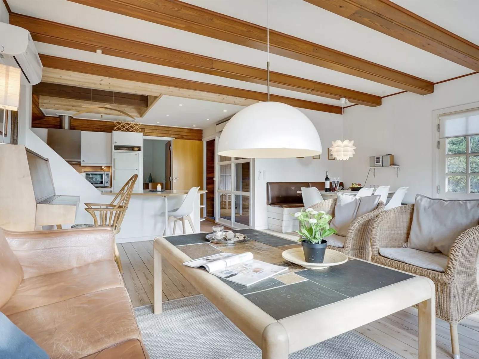 "Risto" - 2.3km from the sea-Inside