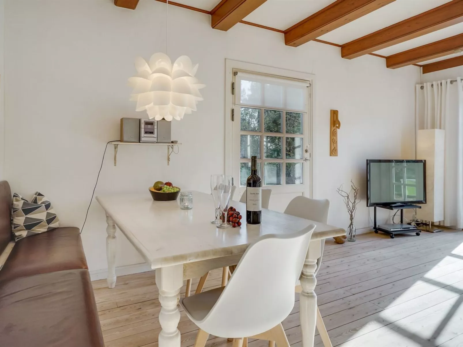 "Risto" - 2.3km from the sea-Inside