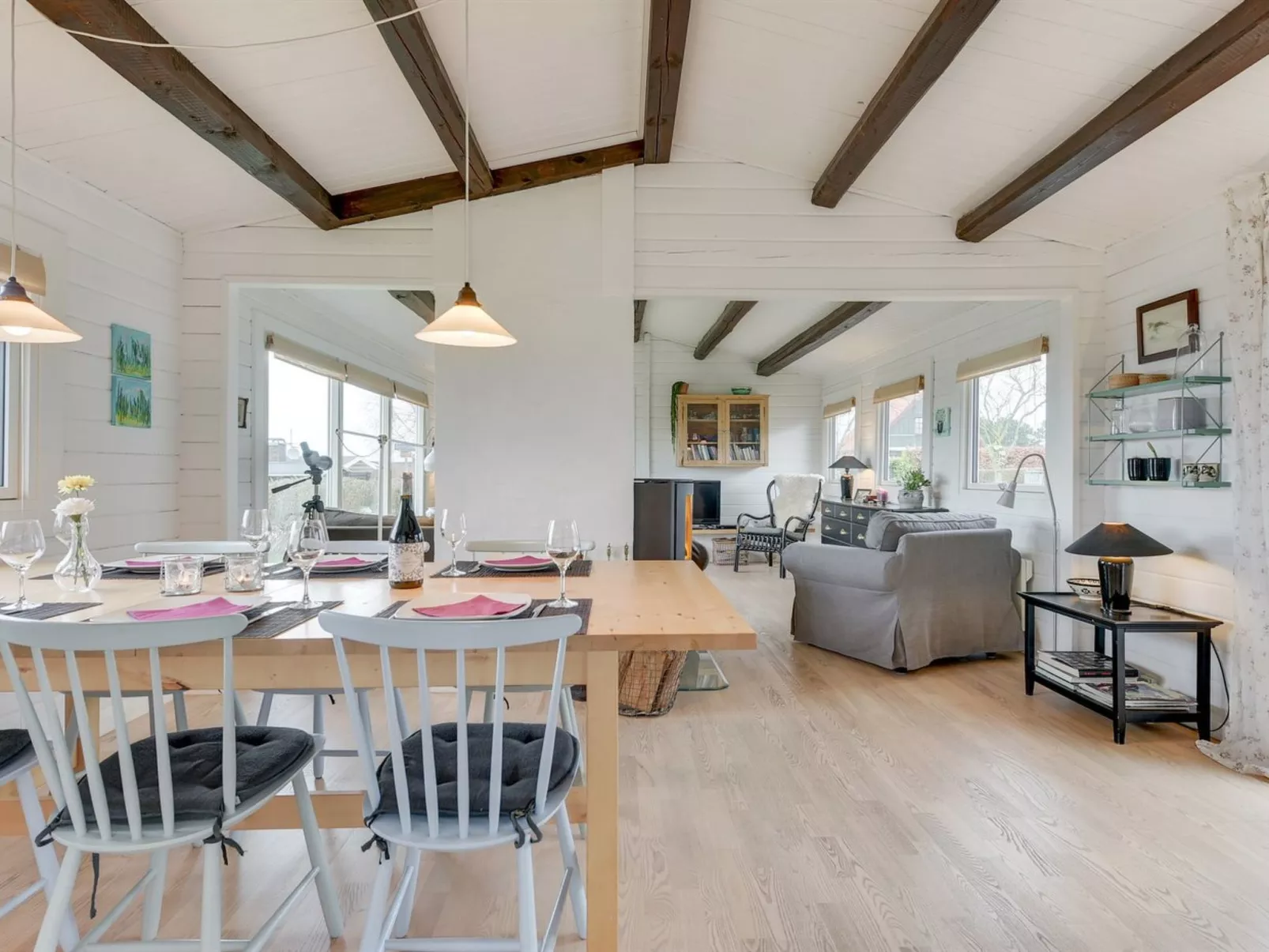 "Ylvie" - 150m from the sea-Inside
