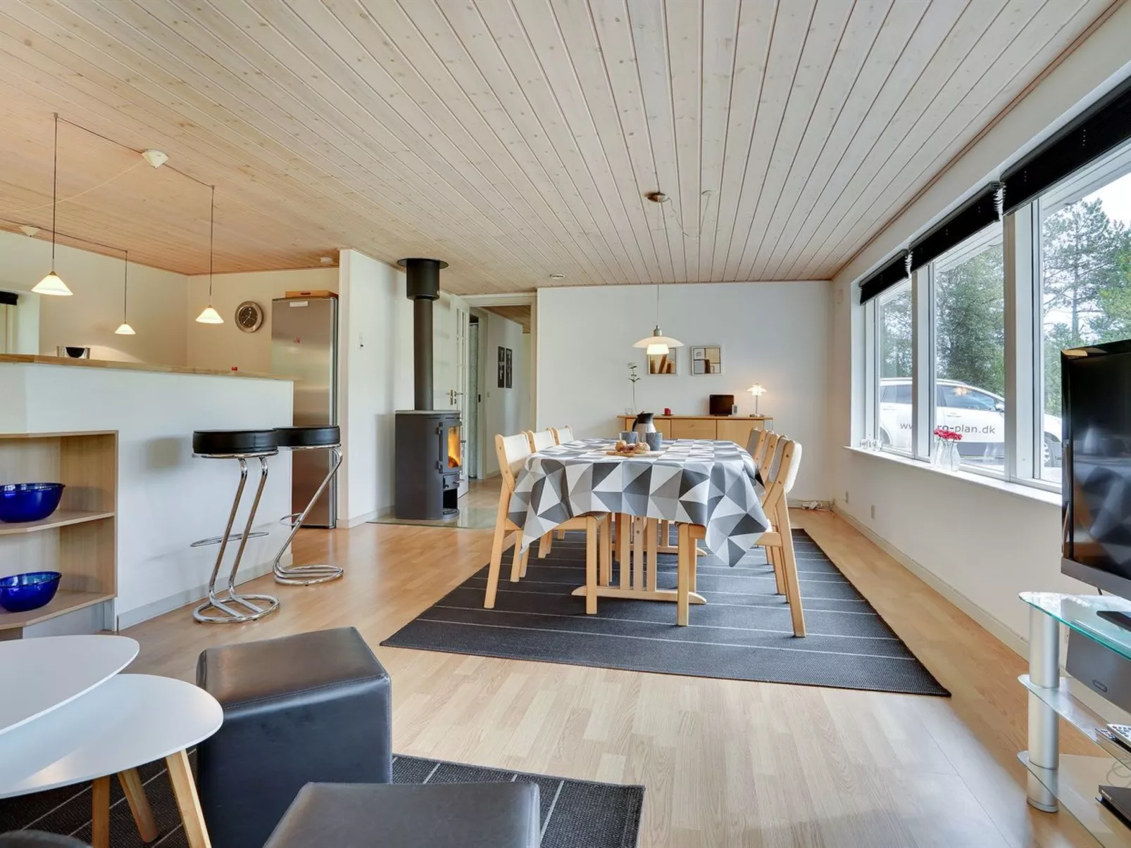 "Micke" - 3.2km from the sea-Inside