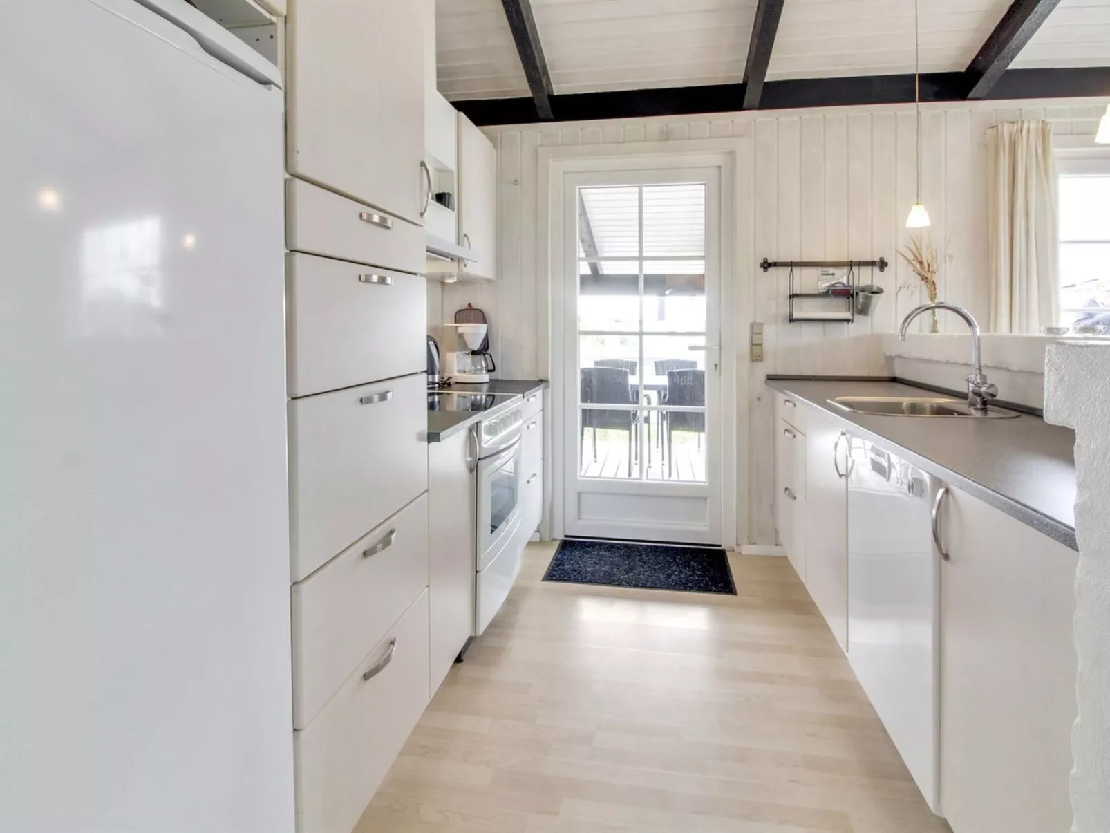 "Kalf" - 400m from the sea-Inside