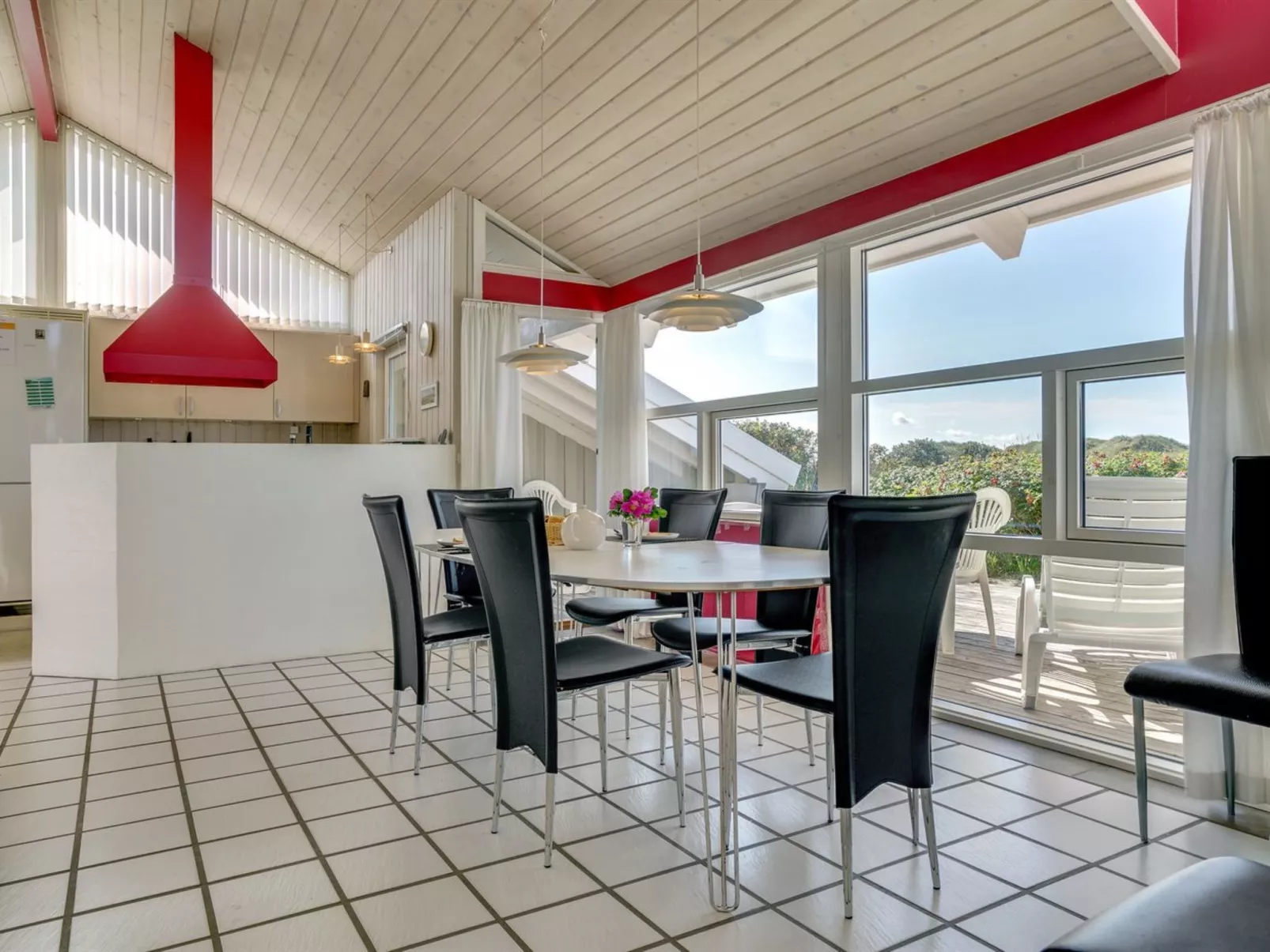 "Anne" - 100m from the sea-Inside